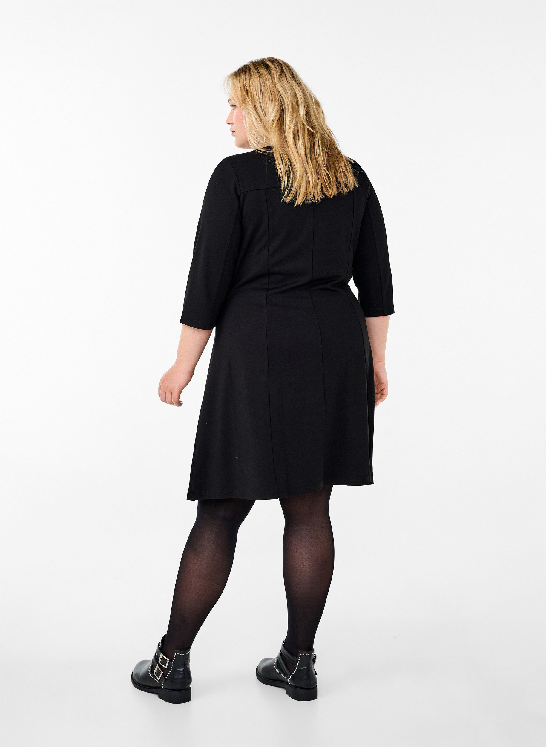 Zizzi A-f&ouml;rmiges Kleid mit 3/4-&Auml;rmeln, Schwarz, Model image number 2