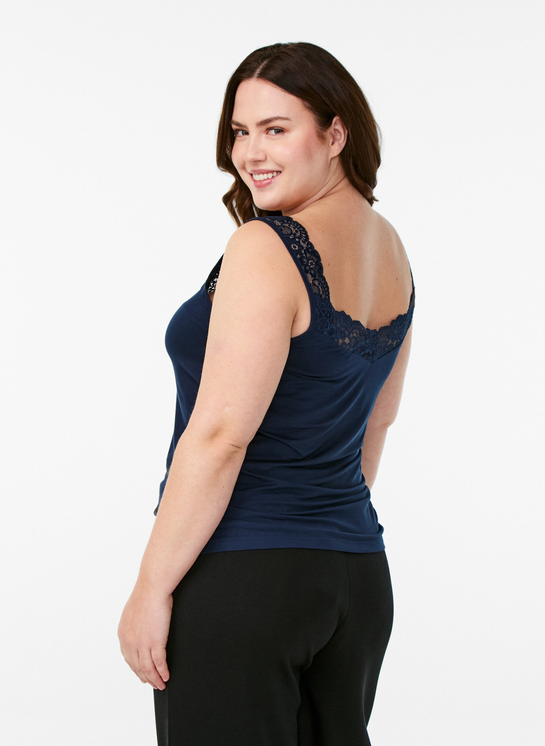 Zizzi Top aus Viskose mit Spitze, Blau, Model image number 2