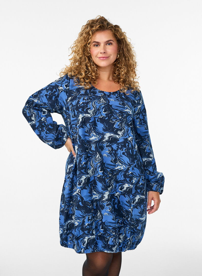 Kurzes Baumwollkleid mit Gummisaum und langen Ärmeln, Blau, Model image number 0