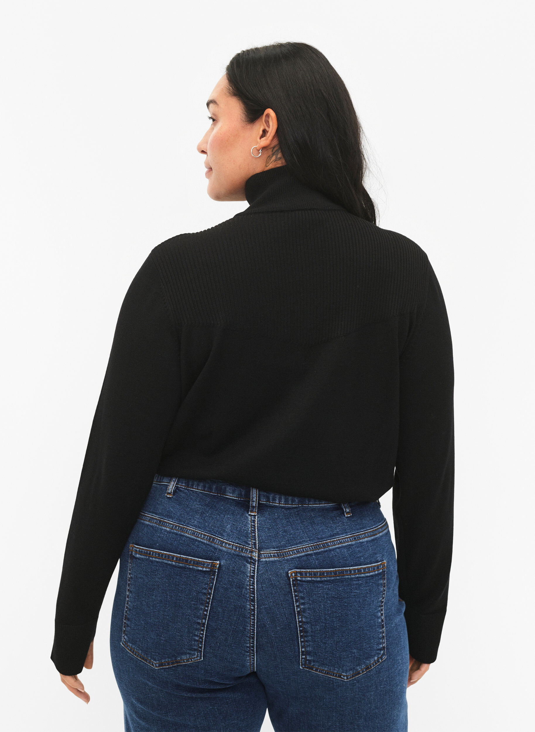 Zizzi Pullover aus Viskose mit hohem Halsauschnitt und Rei&szlig;verschluss, Black, Model image number 1