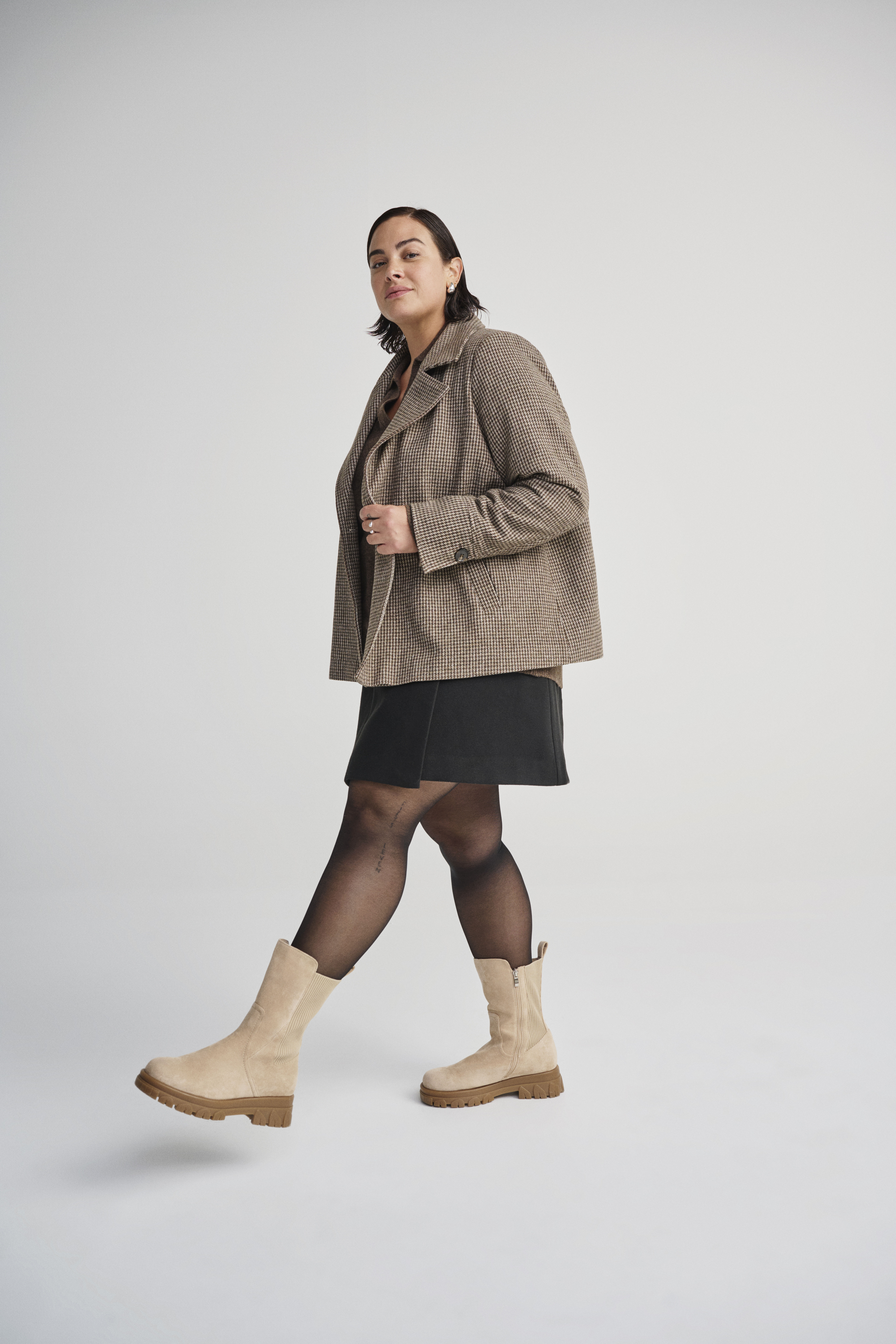 Zizzi Stiefel aus Wildlederimitat, , Model