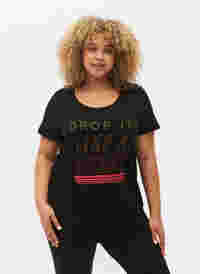 Trainings-T-Shirt mit Print, Black w. Drop It, Model