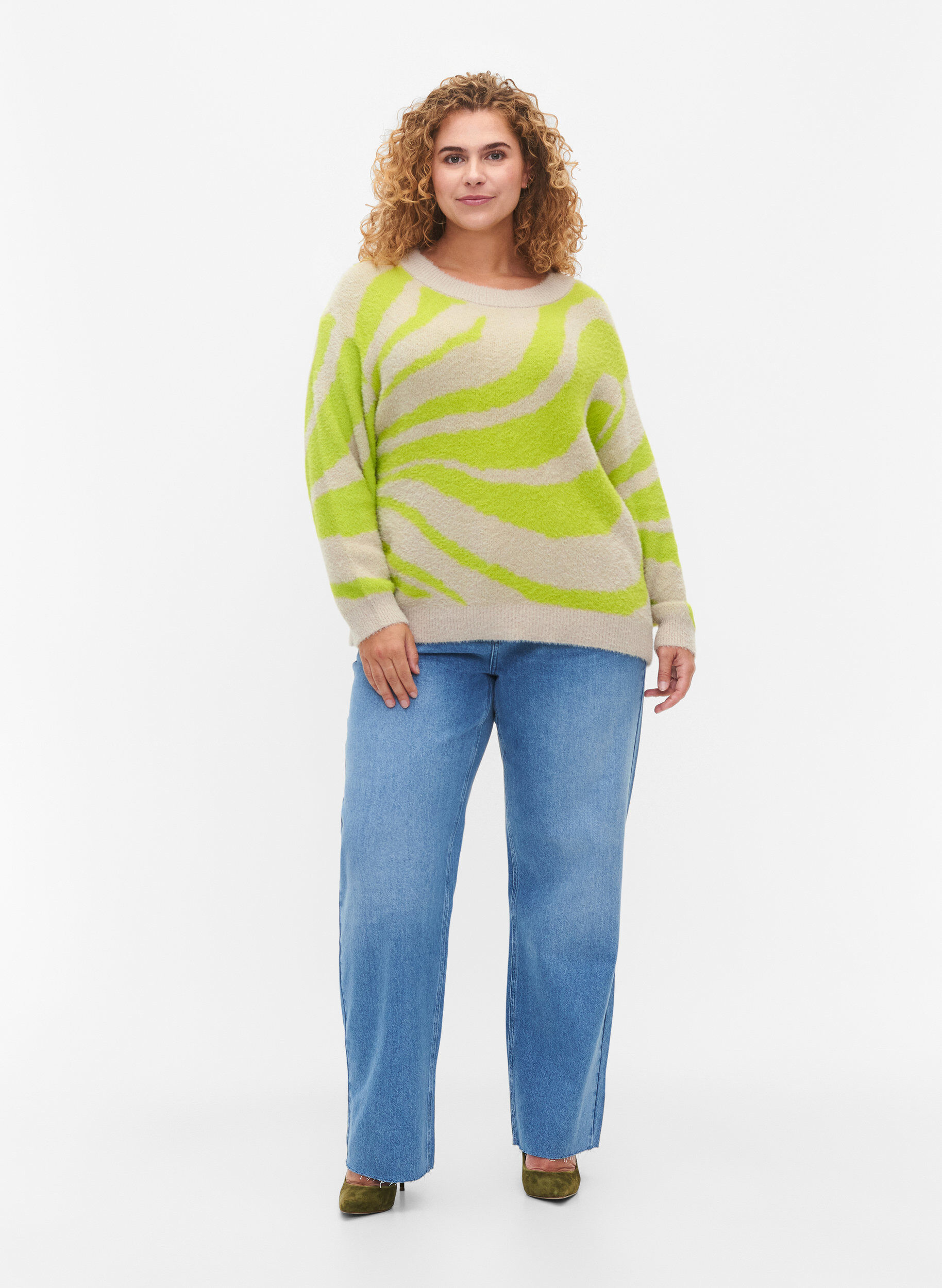 Zizzi Weiche gestrickte Bluse mit Muster, Tender Shoots Comb, Model image number 2
