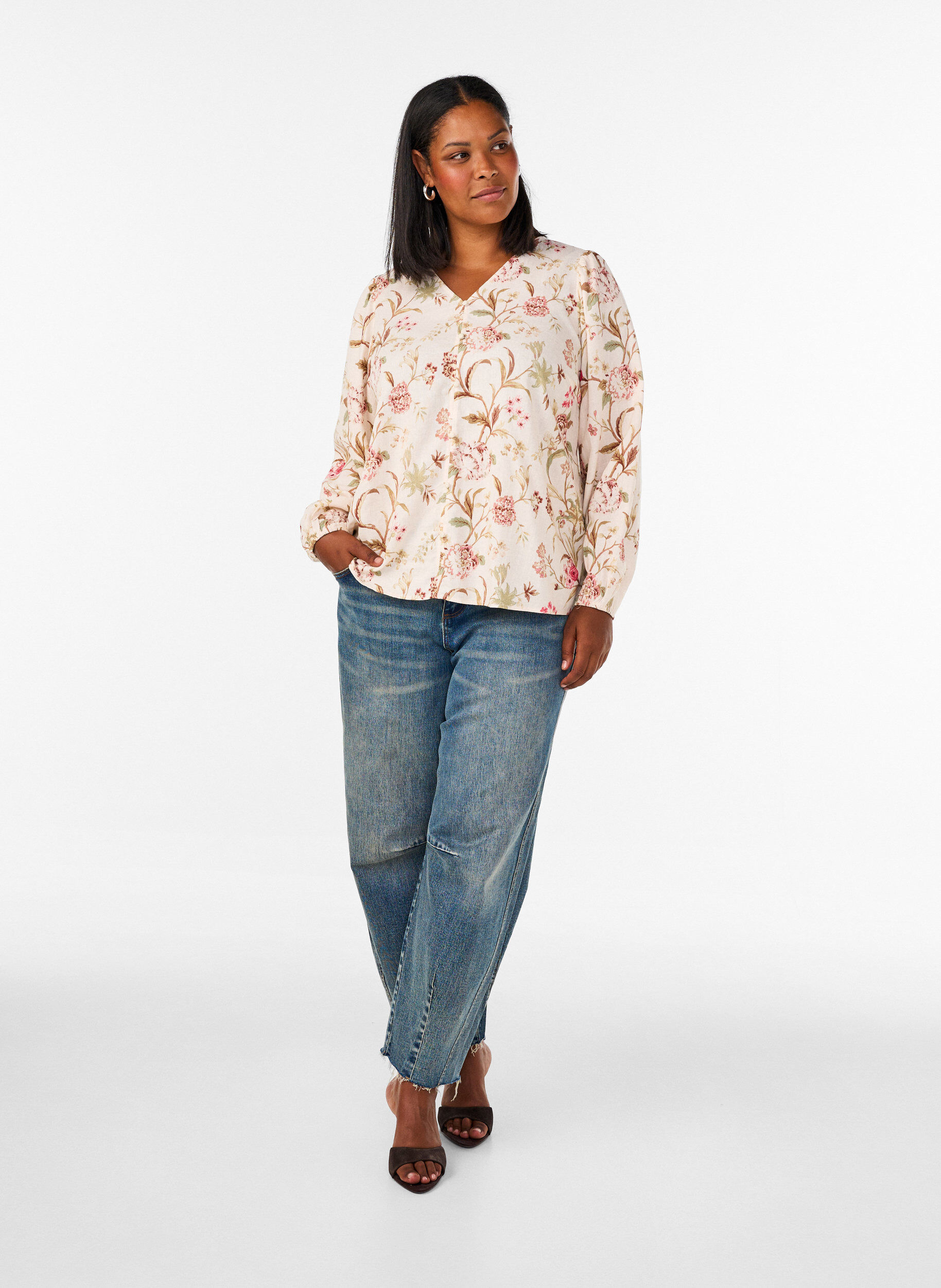 ZizziGebl&uuml;mte Bluse aus Leinen und Viskose mit langen &Auml;rmeln, Vanille, Model image number 1