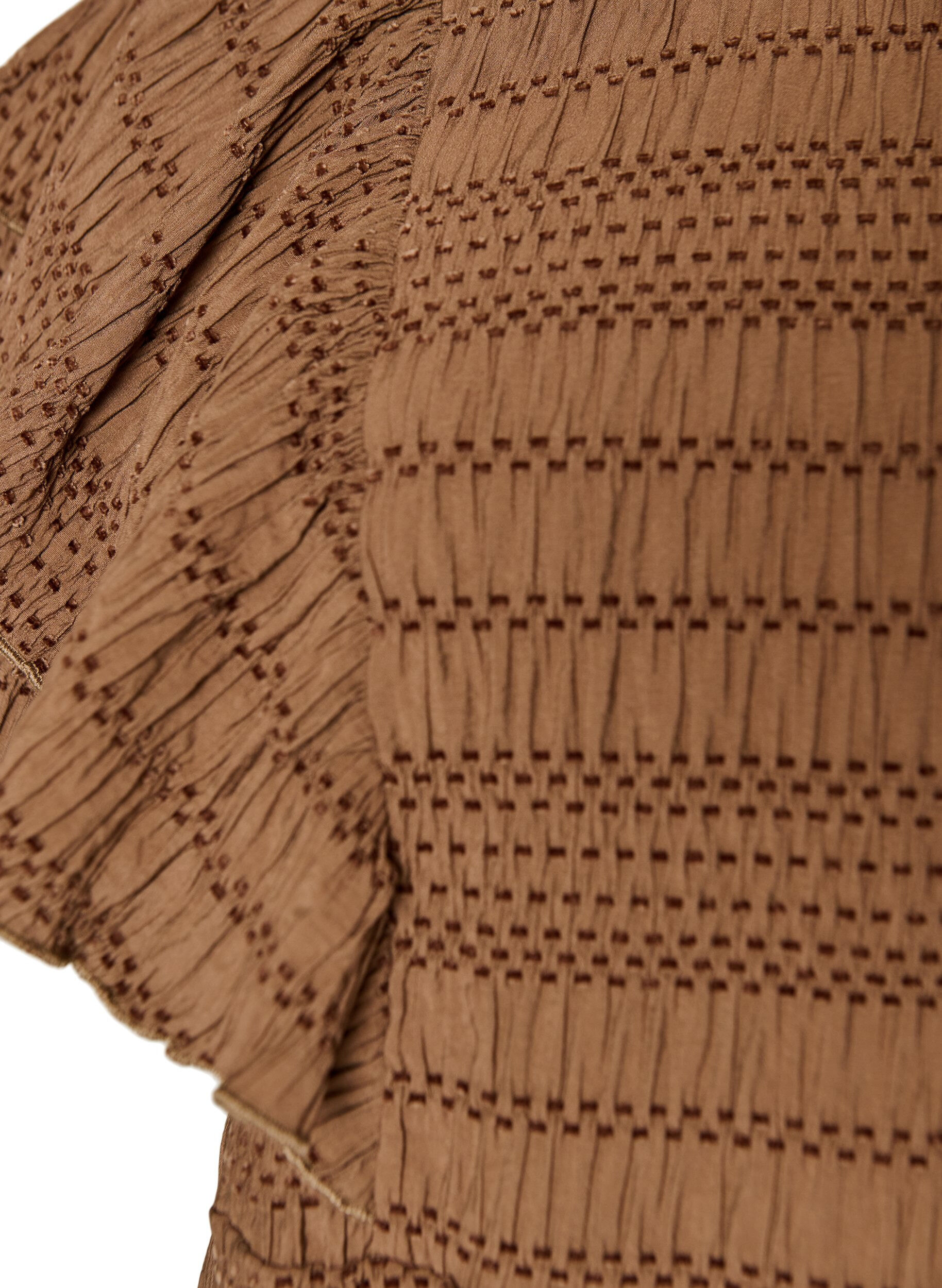 ZizziBluse mit gesmokter Textur und R&uuml;schen&auml;rmeln, Braun, Packshot image number 2