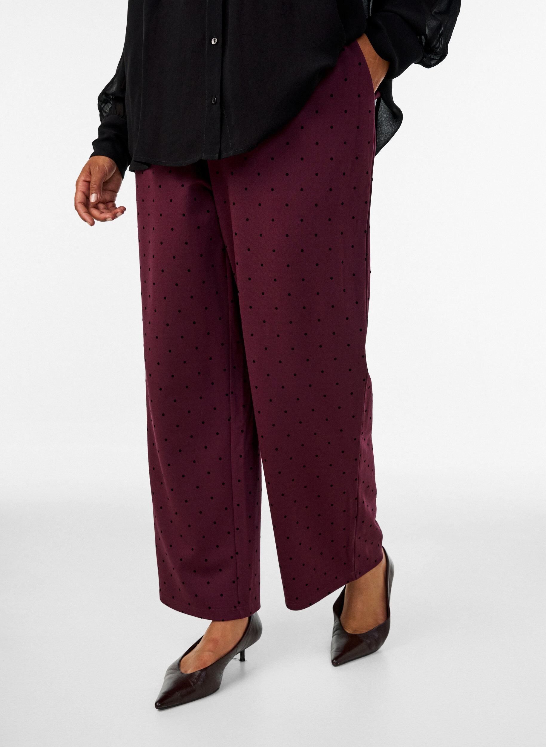 ZizziGepunktete Hose mit hoher Taille und geraden Beinen, Rot, Model image number 2
