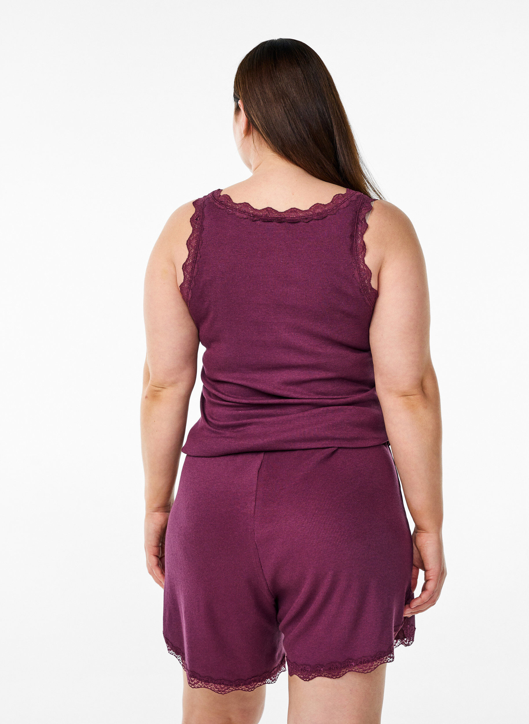 ZizziTop mit Spitzensaum, Dunkles Bordeaux, Model image number 2
