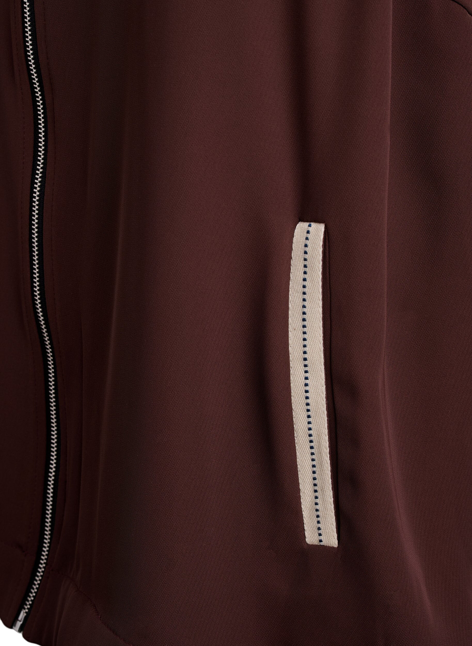 Zizzi Trainingsjacke mit sportlichen Details und Rei&szlig;verschluss, Braun, Packshot image number 3
