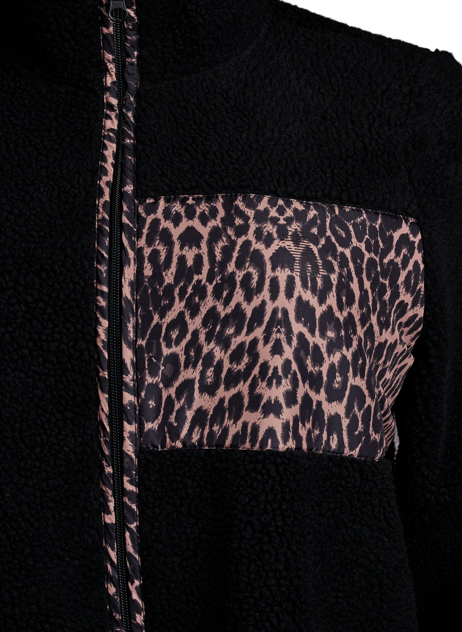 Zizzi Teddyfell-Jacke mit Leopardenmuster, Schwarz, Packshot image number 2