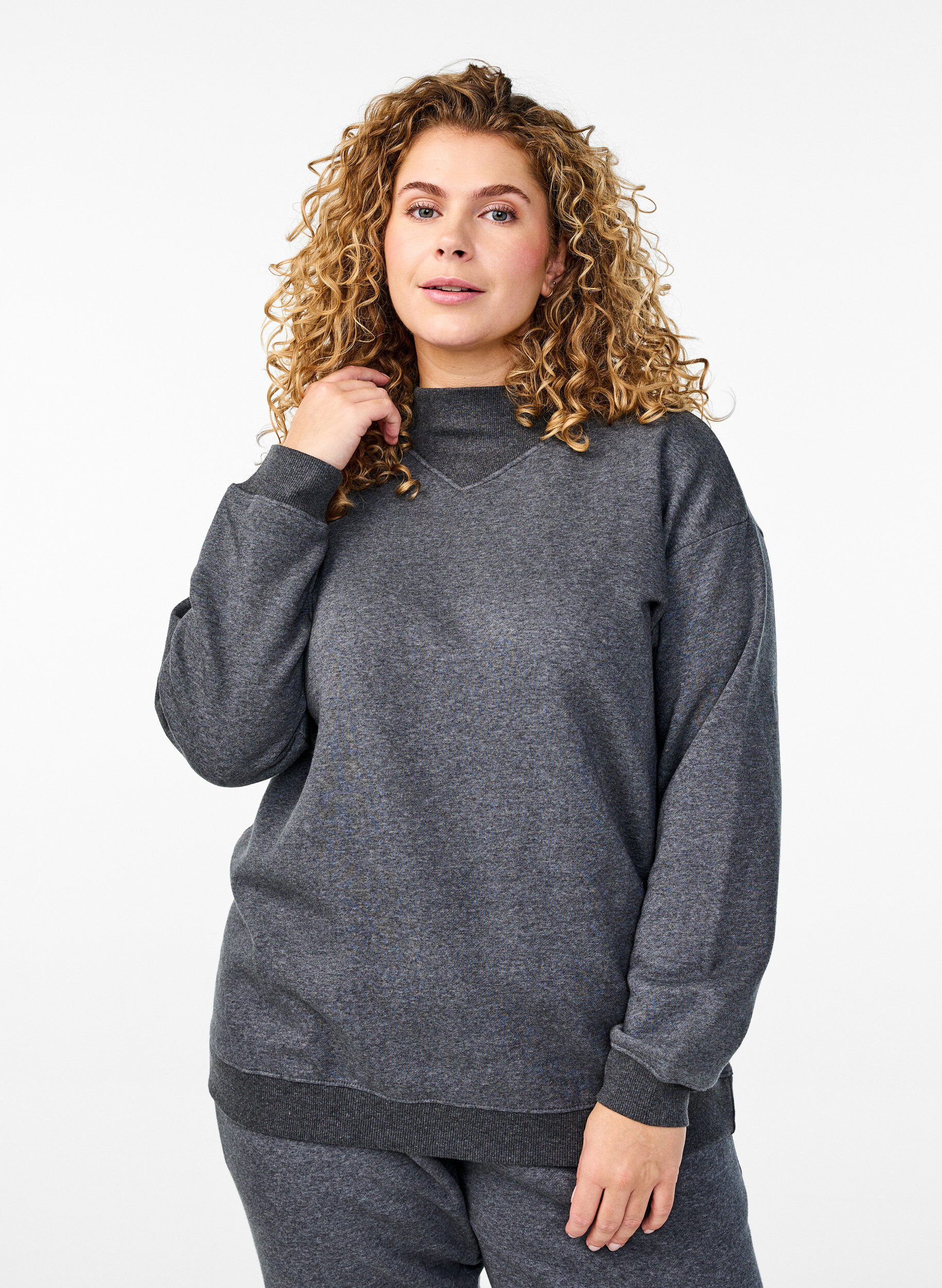 Zizzi Sweatshirt mit hohem Kragen und langen &Auml;rmeln, Grau, Model image number 0