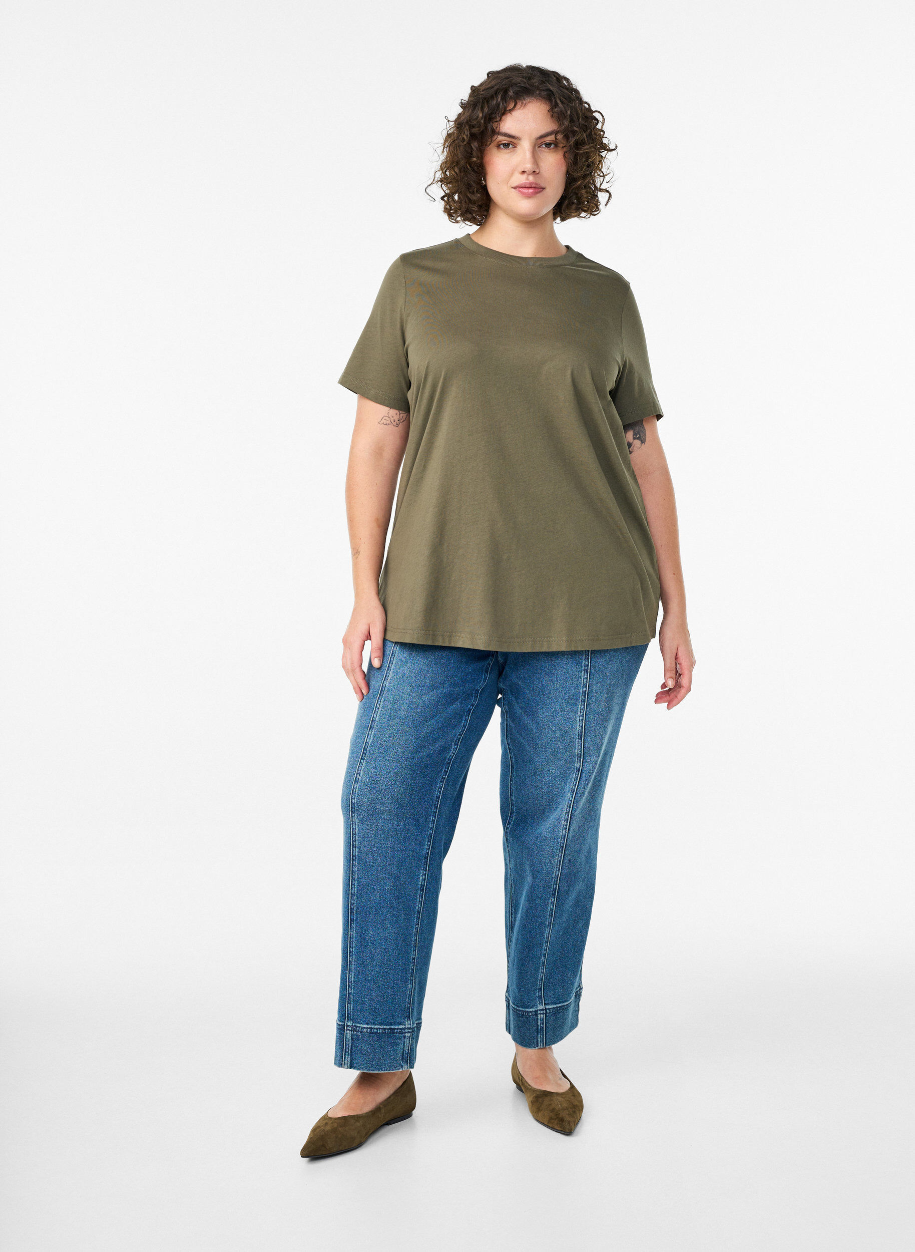 Zizzi Basic-T-Shirt aus Baumwolle mit Rundhalsausschnitt, Gr&uuml;n, Model image number 1