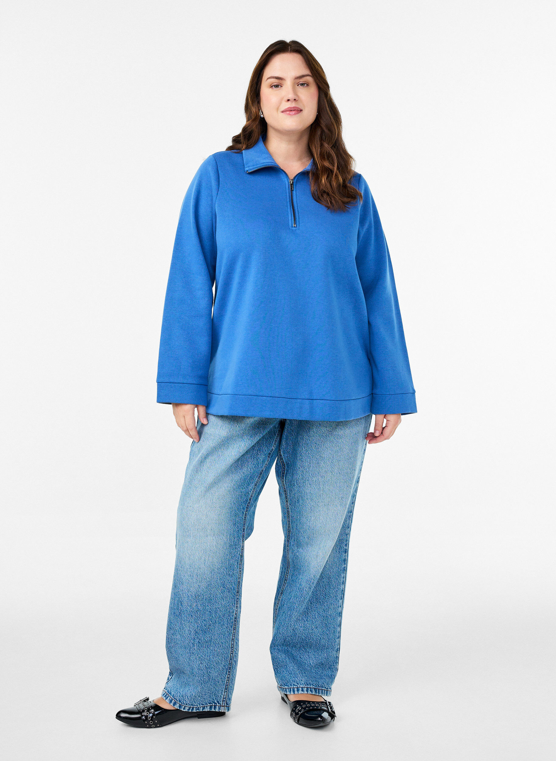 Zizzi Sweatshirt mit hohem Kragen und Rei&szlig;verschluss, Blau, Model image number 1