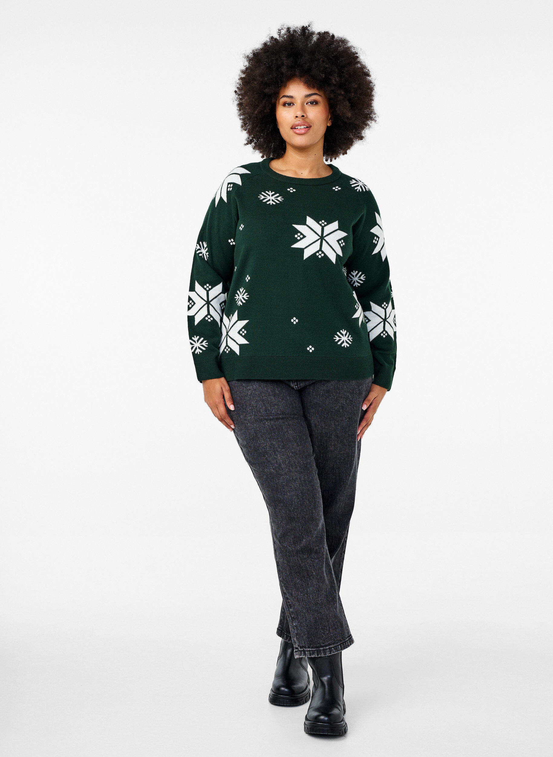 Zizzi Strickpullover mit Schneeflockenmuster, Gr&uuml;n, Model image number 1