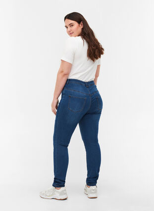 Super Slim Amy Jeans mit hoher Taille, Blue d. washed, Model image number 2