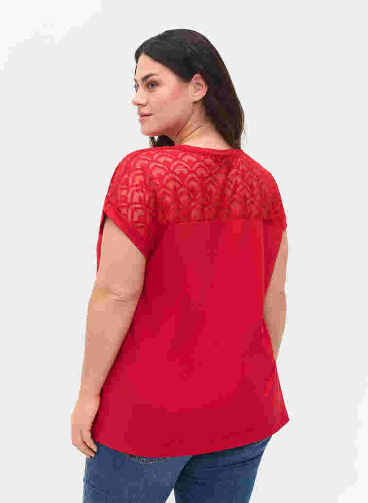 Baumwoll-T-Shirt mit Spitze und kurzen Ärmeln, Tango Red, Model image number 1