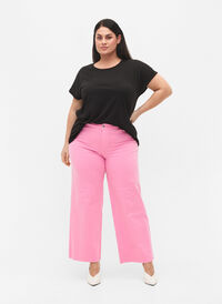Flared Jeans mit hoher Taille, Pink, Model