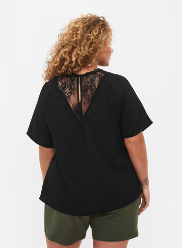 Kurzärmelige Bluse mit Spitze , Black, Model image number 1