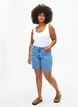 Denim-Shorts mit aufgestickten Blumen, Blau, Model image number 1