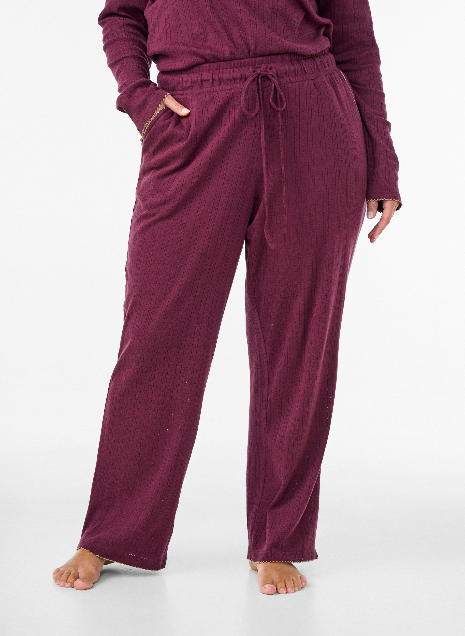 ZizziPyjamahose aus Bio-Baumwolle mit Lochstickerei, Dunkles Bordeaux, Model image number 2