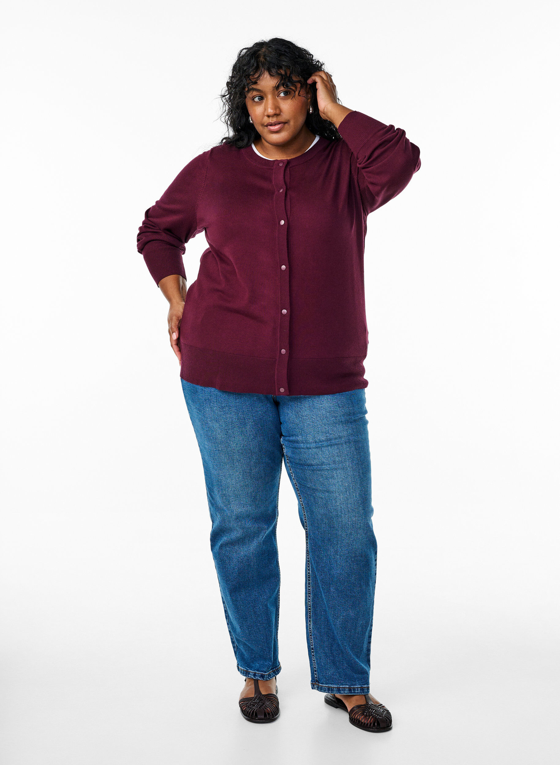 ZizziStrickjacke mit Rundhalsausschnitt und Kn&ouml;pfen, Rot, Model image number 1