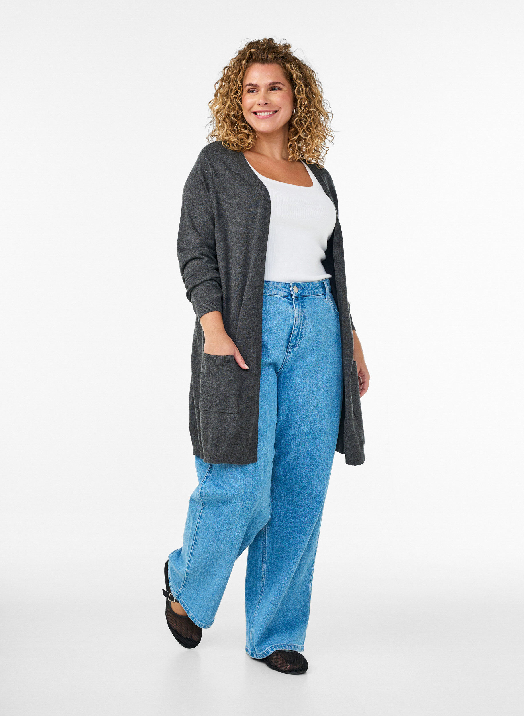 ZizziLange Strickjacke aus einer Viskosemischung, Grau, Model image number 1