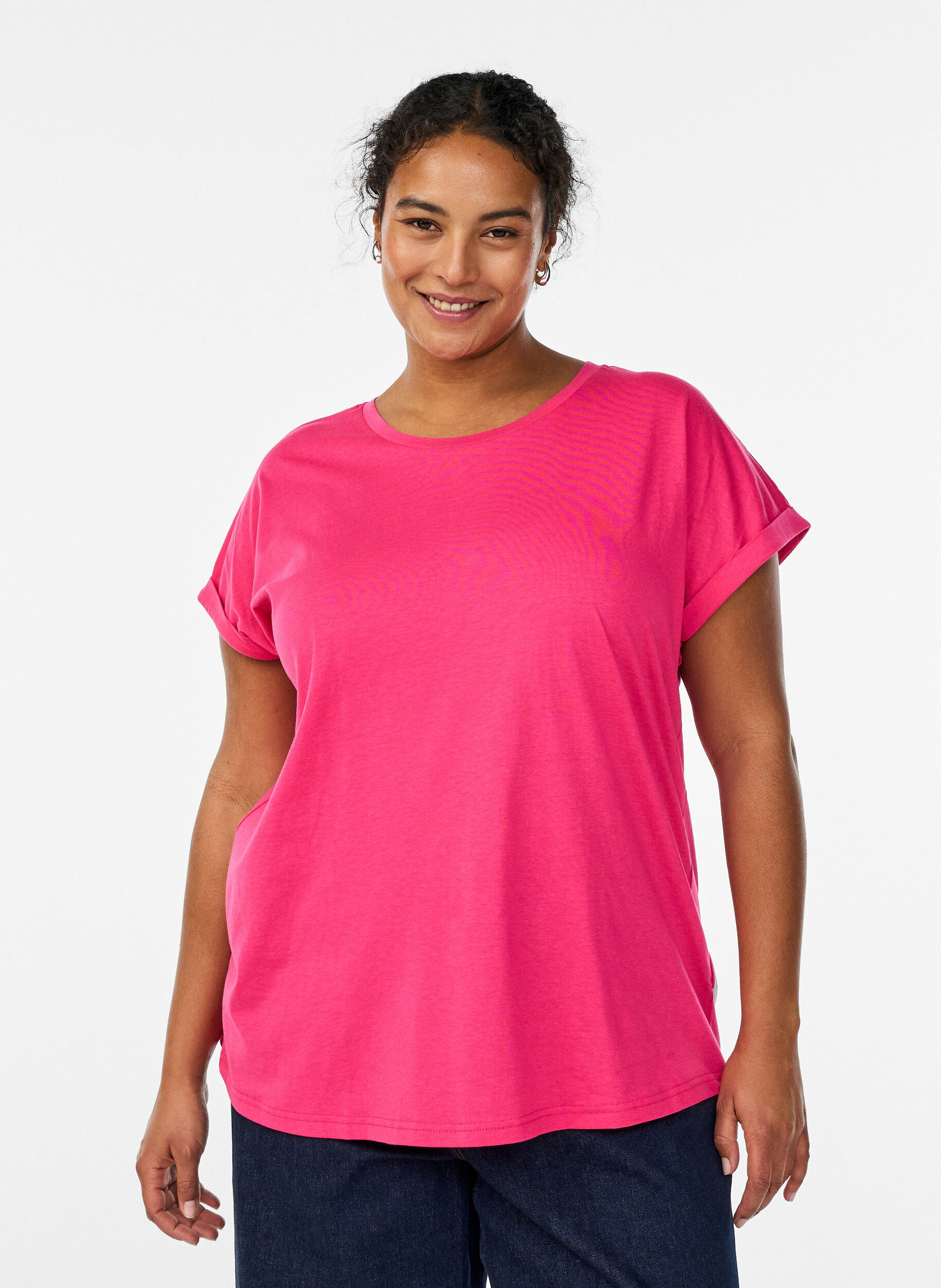 Kurz&auml;rmeliges T-Shirt aus einer Baumwollmischung, Pink, Model