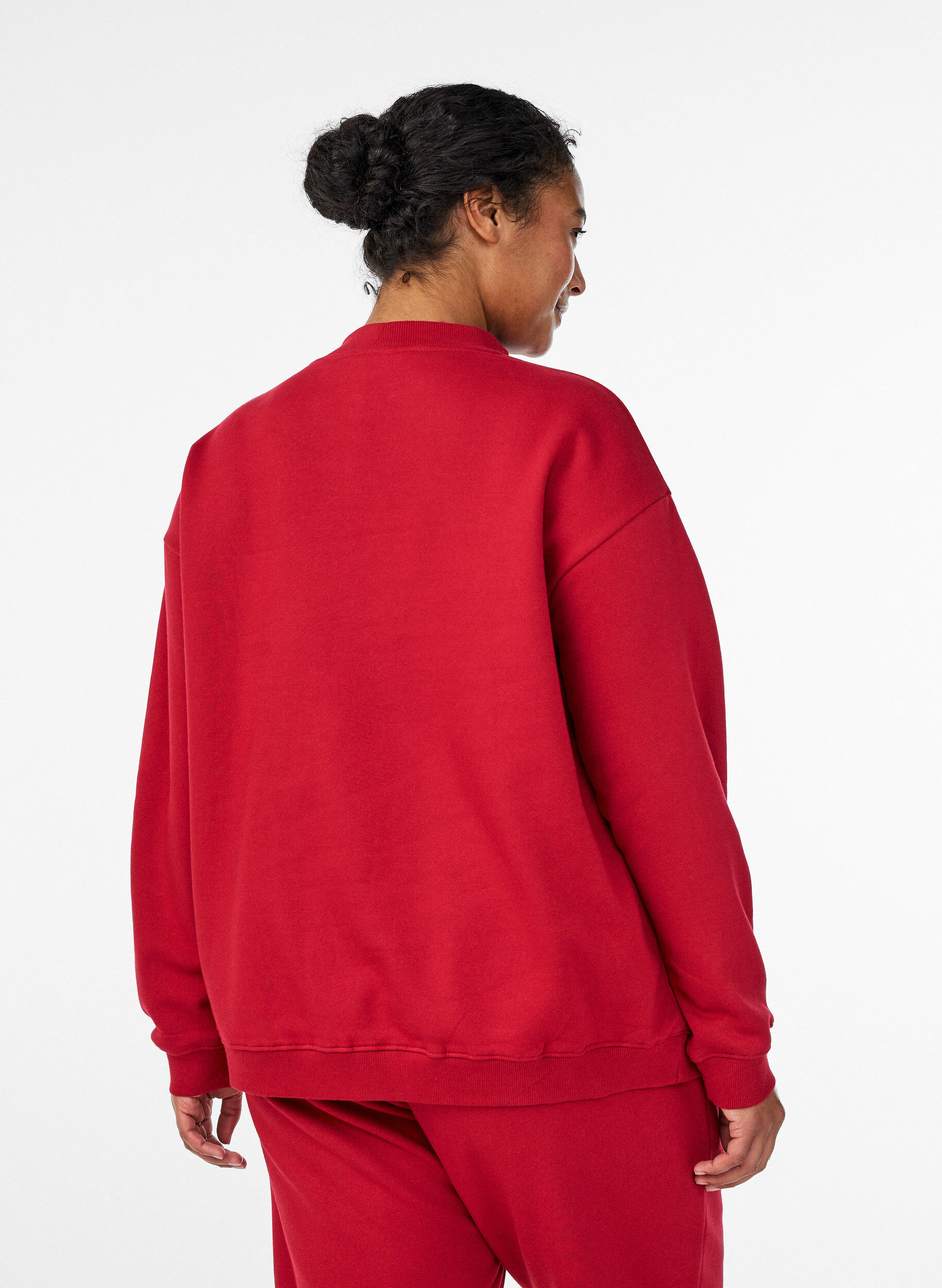 Zizzi Sweatshirt mit hohem Kragen und langen &Auml;rmeln, Rot, Model image number 2