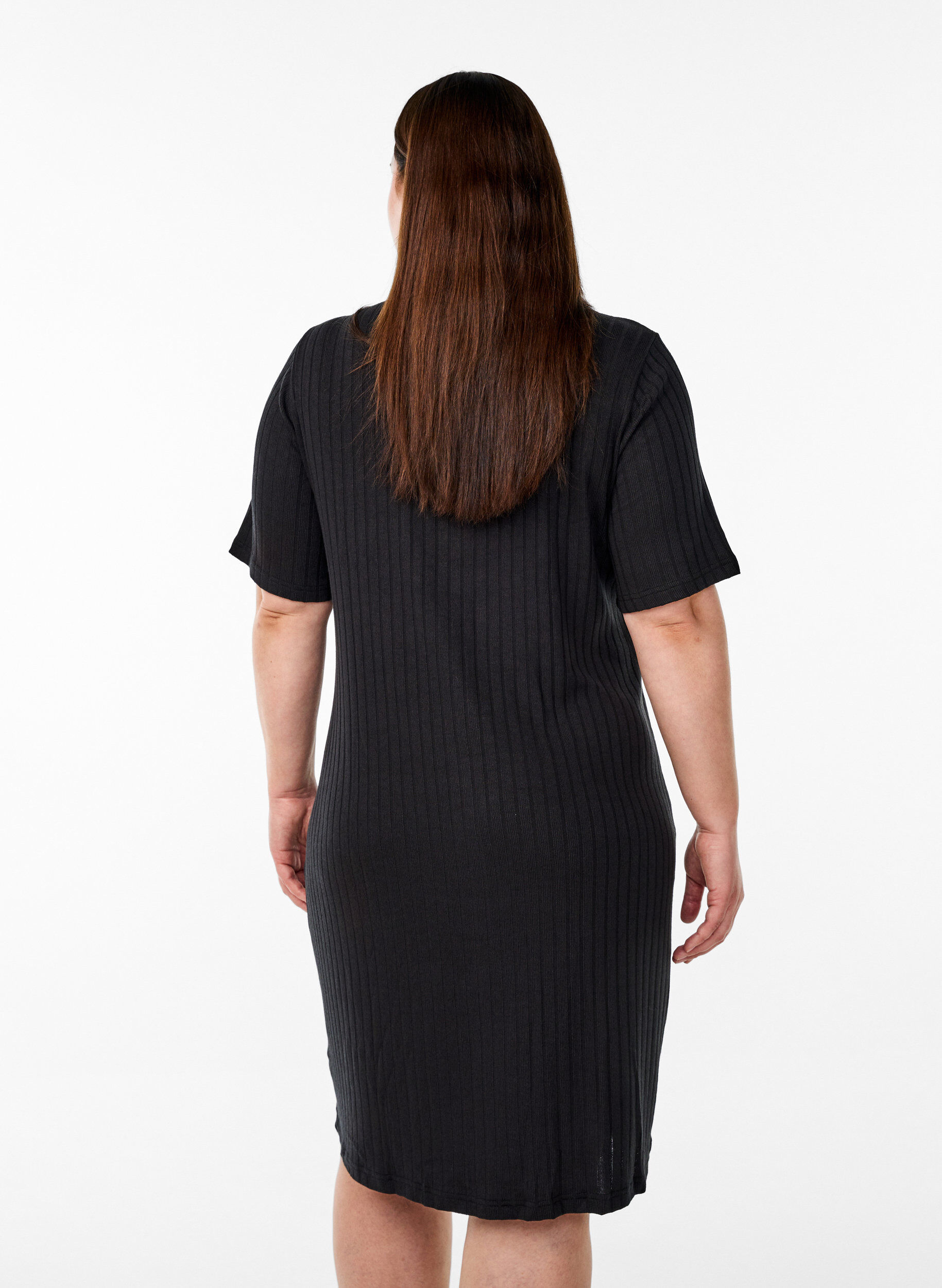 Zizzi Jerseykleid mit kurzen &Auml;rmeln in Kniel&auml;nge, Schwarz, Model image number 2