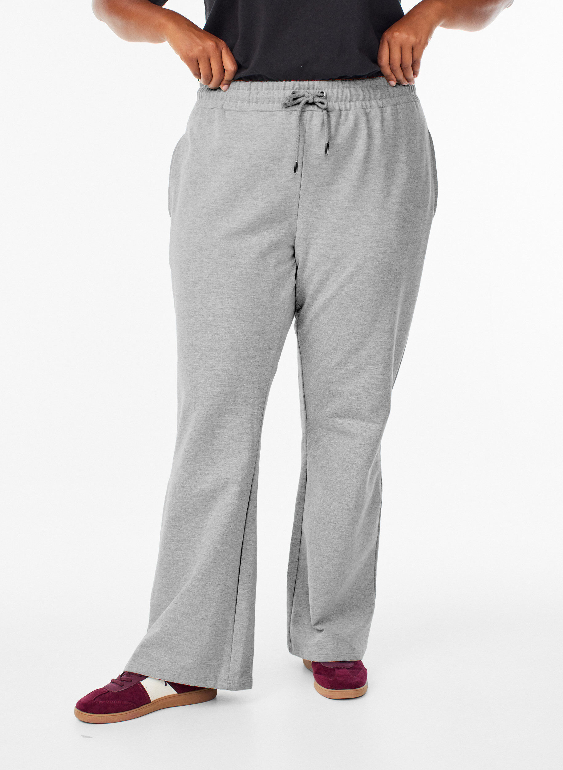 Zizzi Ausgestellte Sweathose mit hoher Taille, Grau, Model image number 2