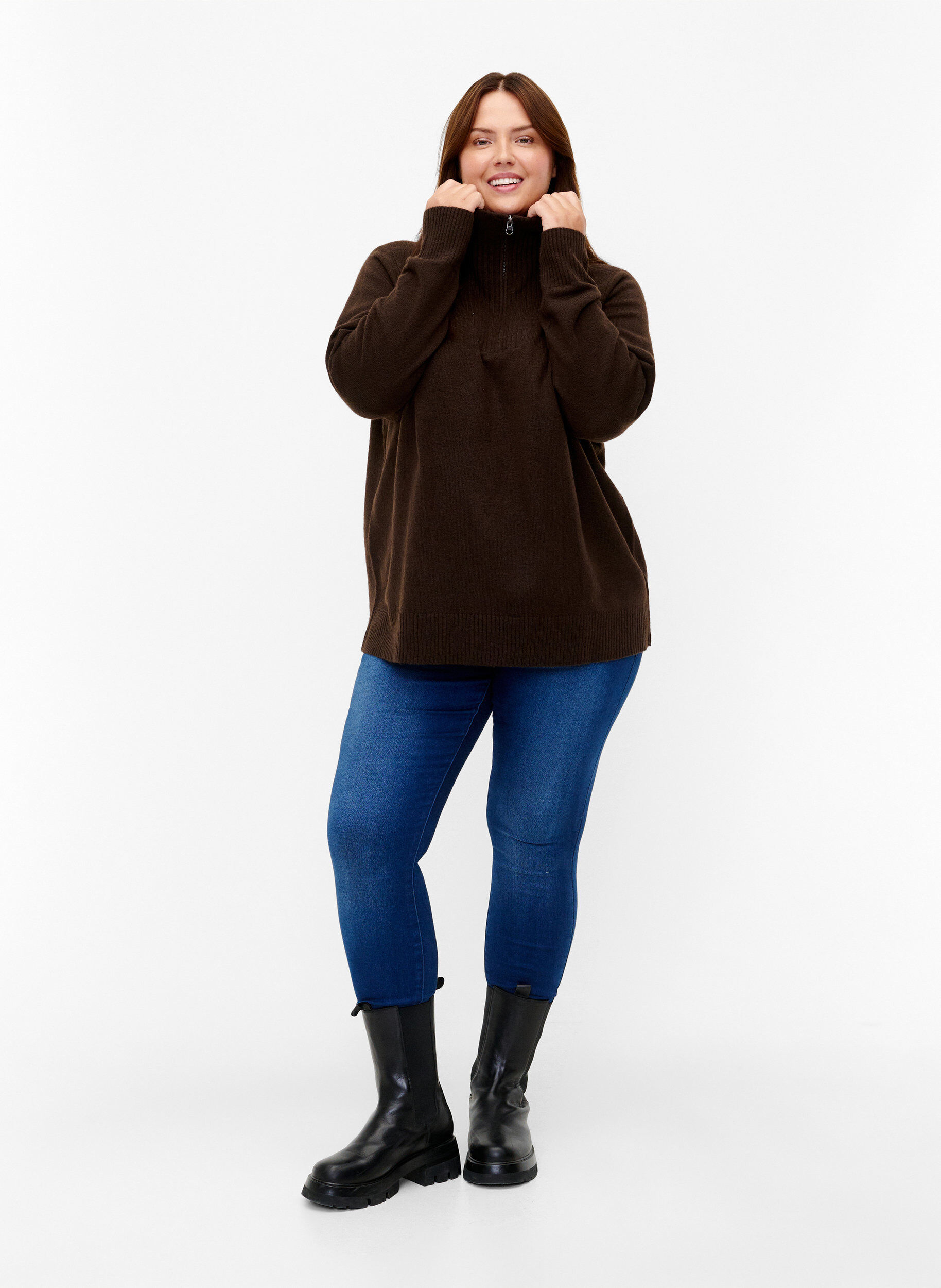 Zizzi Strickpullover mit Rei&szlig;verschluss, Demitasse/Black Mel., Model image number 4