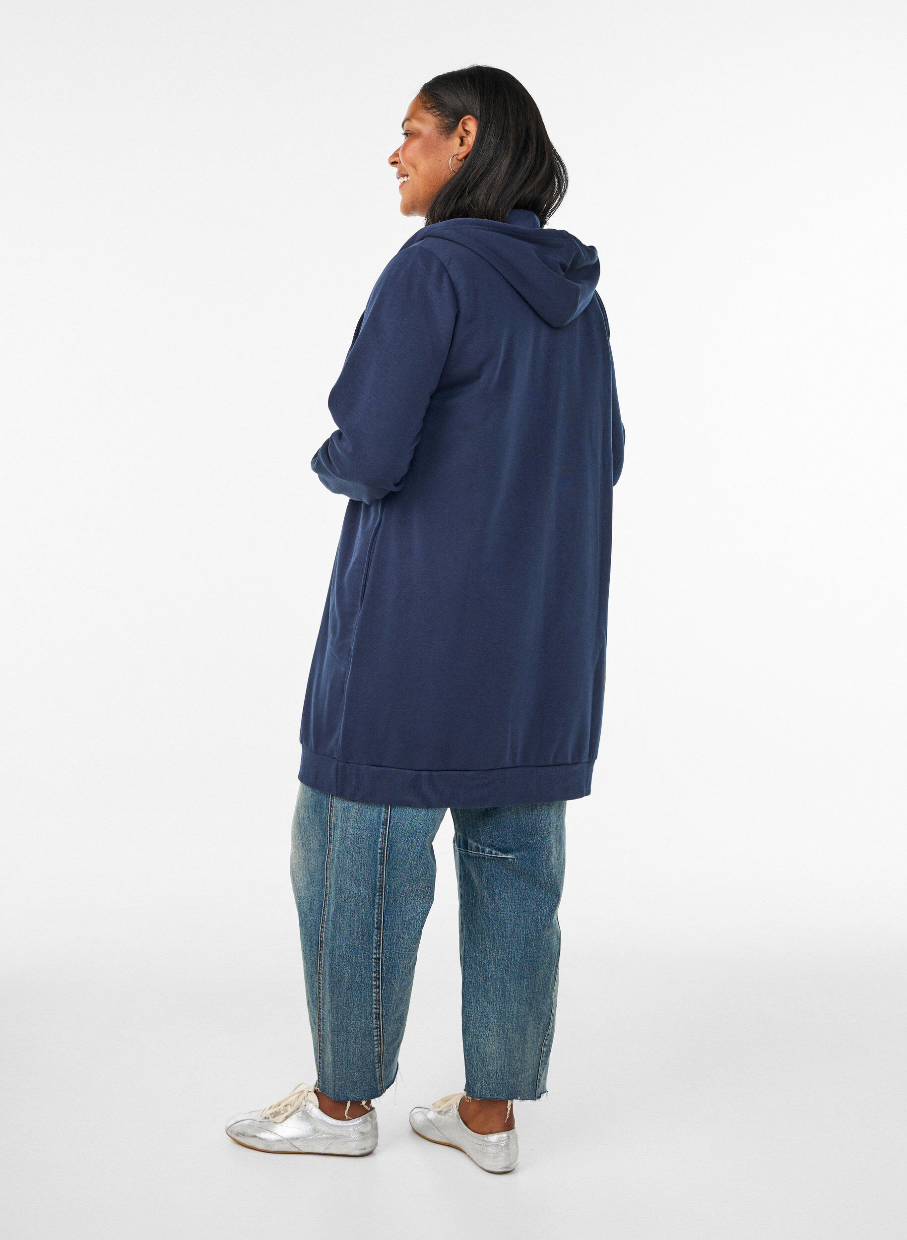 ZizziLanger Hoodie mit Rei&szlig;verschluss und Taschen, Blau, Model image number 2