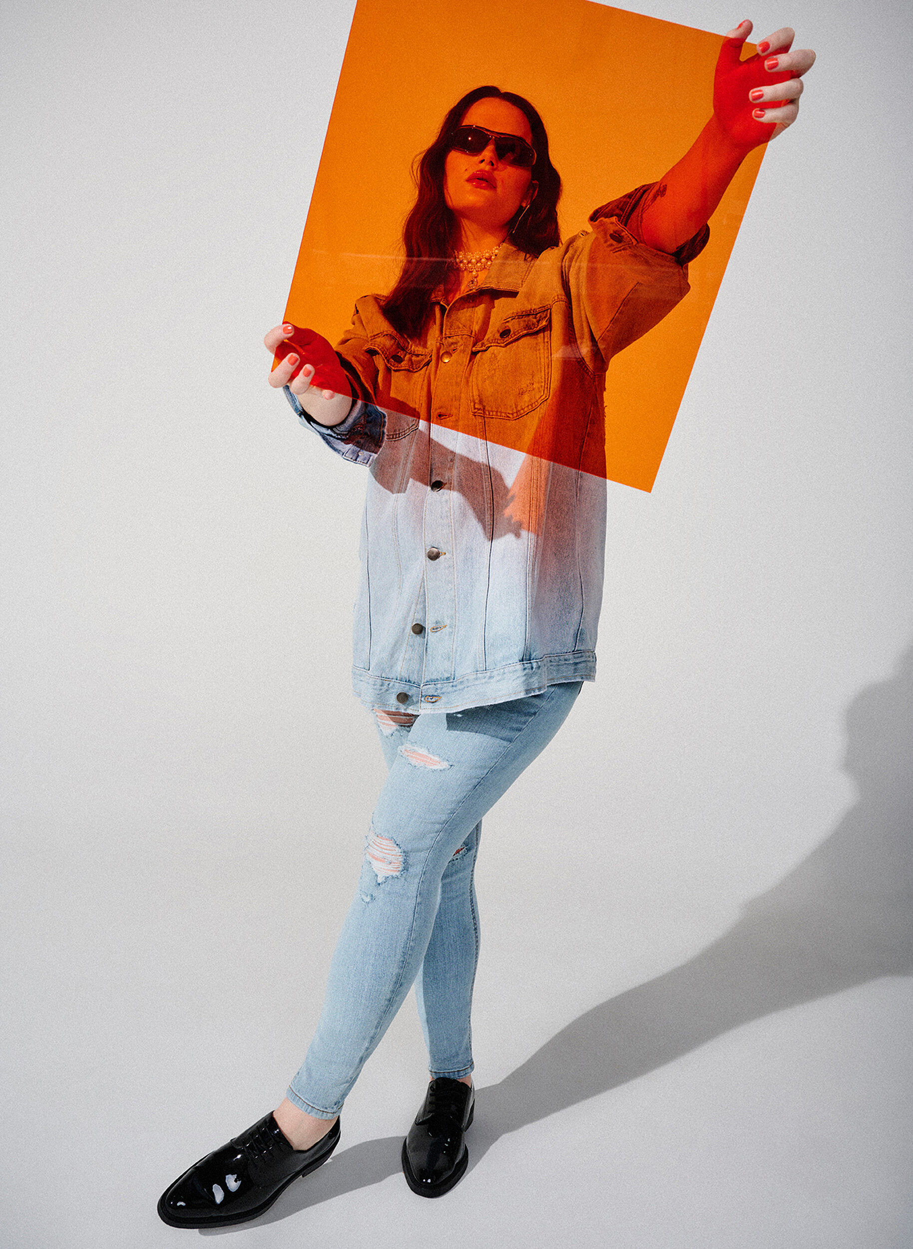 Zizzi Slim-Fit-Jeans mit Abriebdetails, Light Blue, Image image number 0