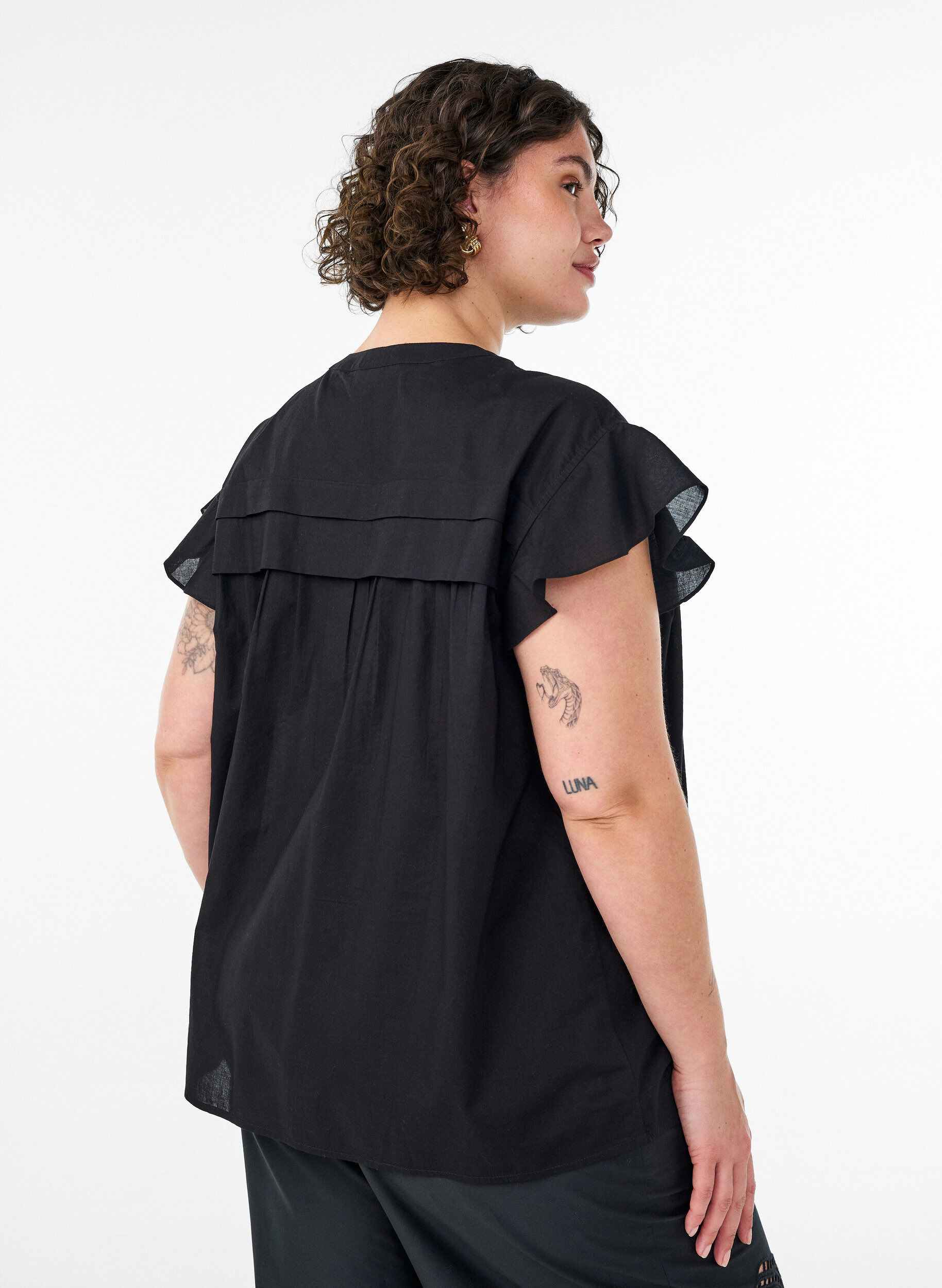 Zizzi&Auml;rmellose Hemdbluse in A-Linie aus Baumwolle, Schwarz, Model image number 2