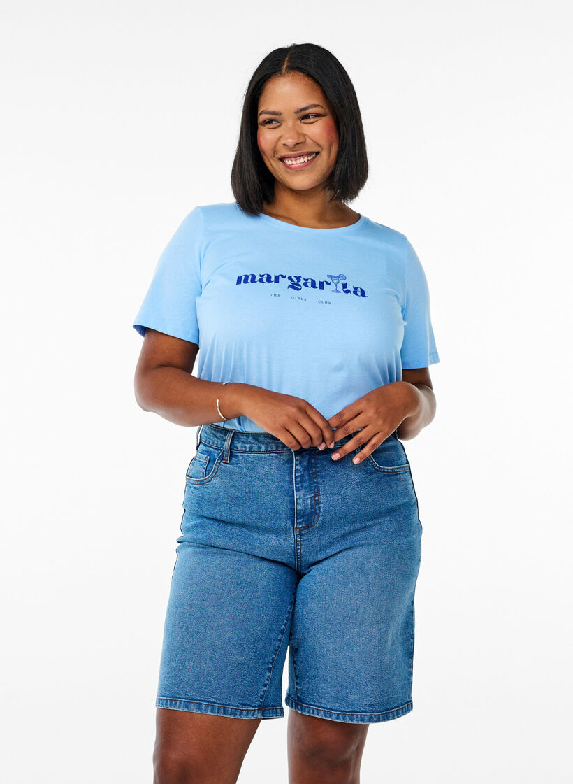 FLASH - Locker sitzende Jeansshorts mit hoher Taille, Blau, Model image number 0