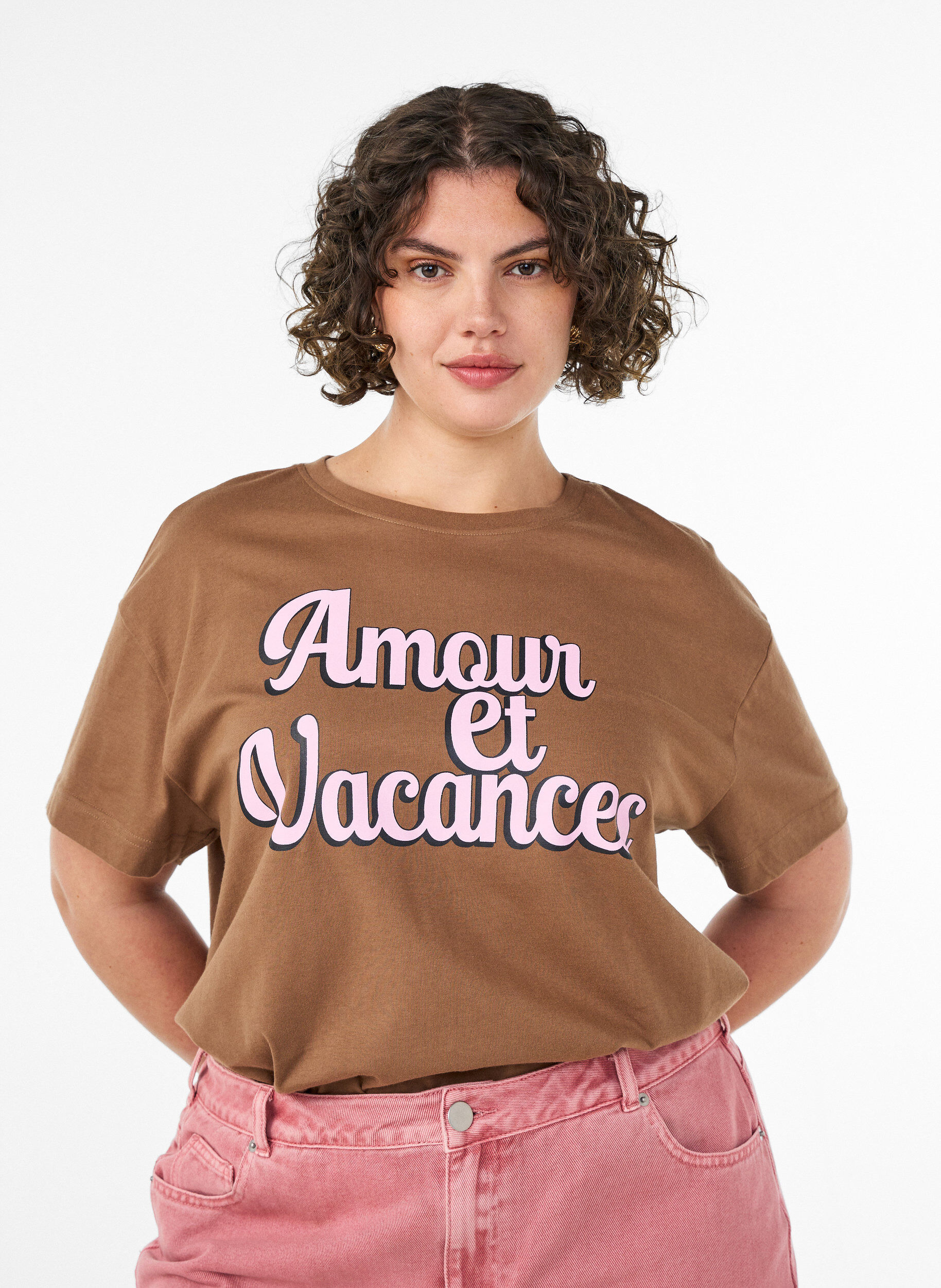 ZizziT-Shirt aus 100% Baumwolle mit kurzen &Auml;rmeln und Print, Braun, Model image number 0