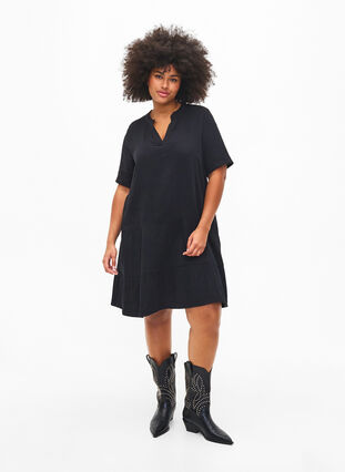 Kurzarmkleid aus 100 % Baumwolle, Black, Model image number 0