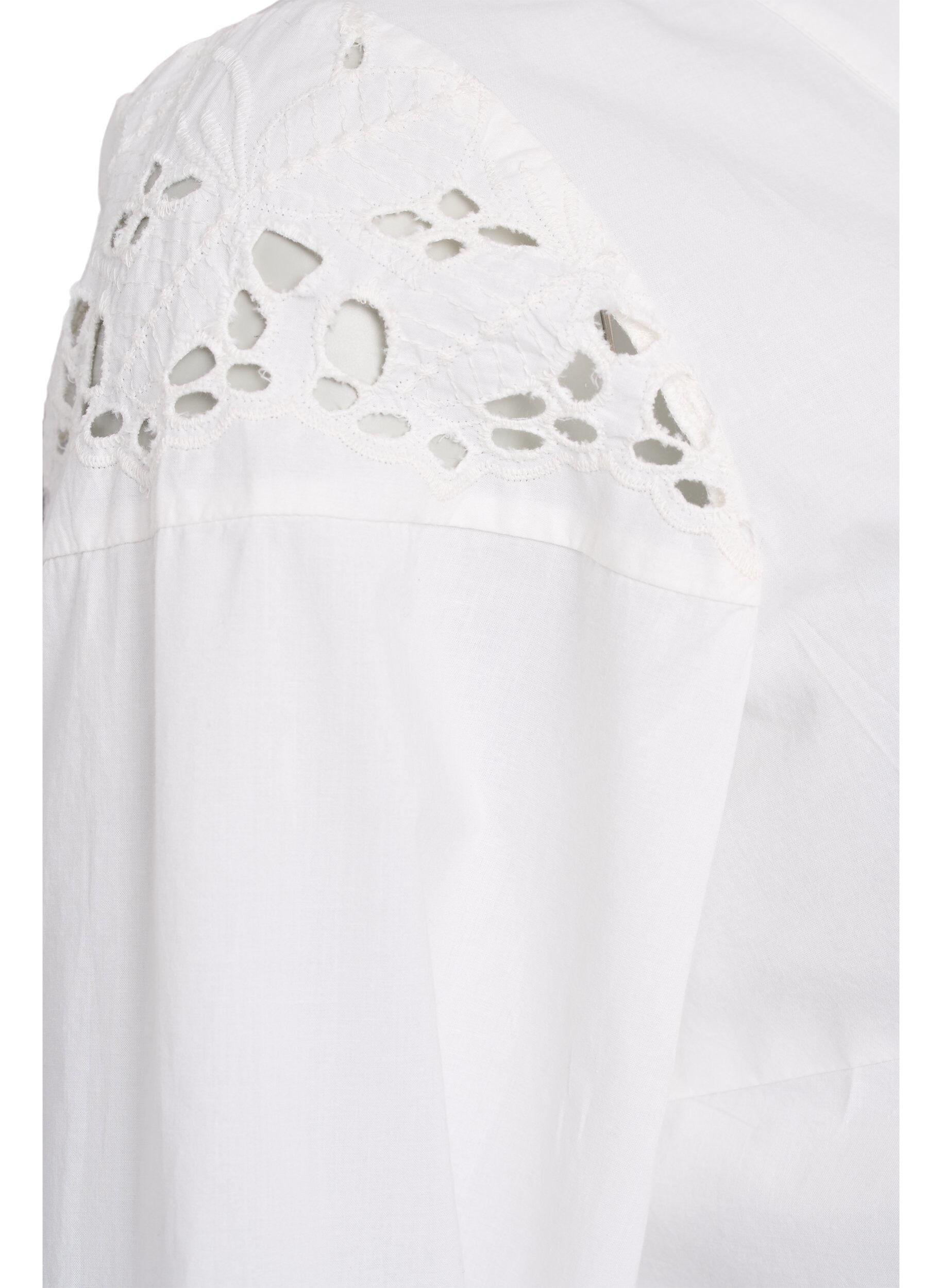 Zizzi Bluse mit V-Ausschnitt und Broderie-Anglaise-Details, Wei&szlig;, Packshot image number 3