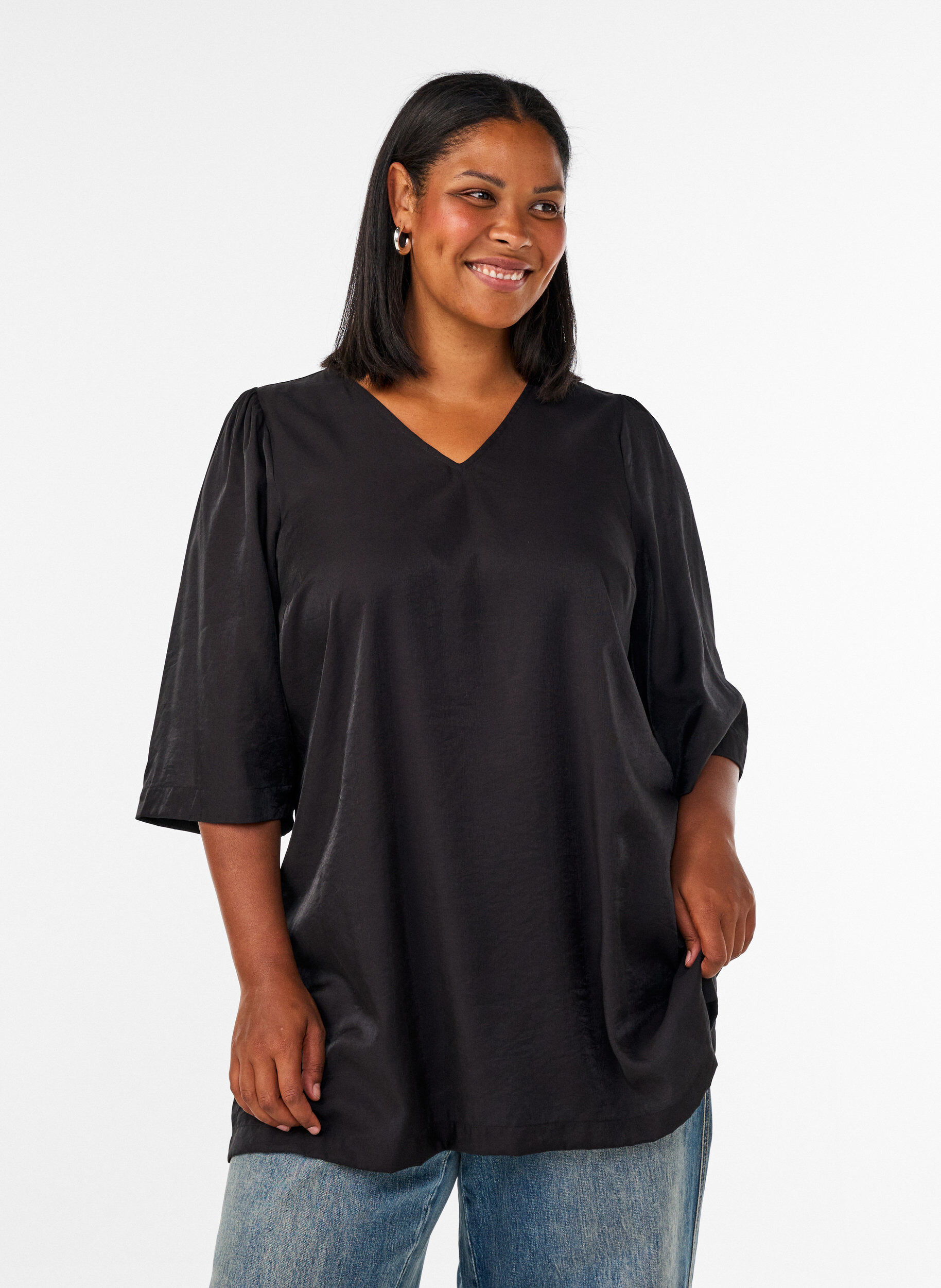 ZizziGl&auml;nzende Tunika mit V-Ausschnitt und 3/4-&Auml;rmeln, Schwarz, Model image number 0