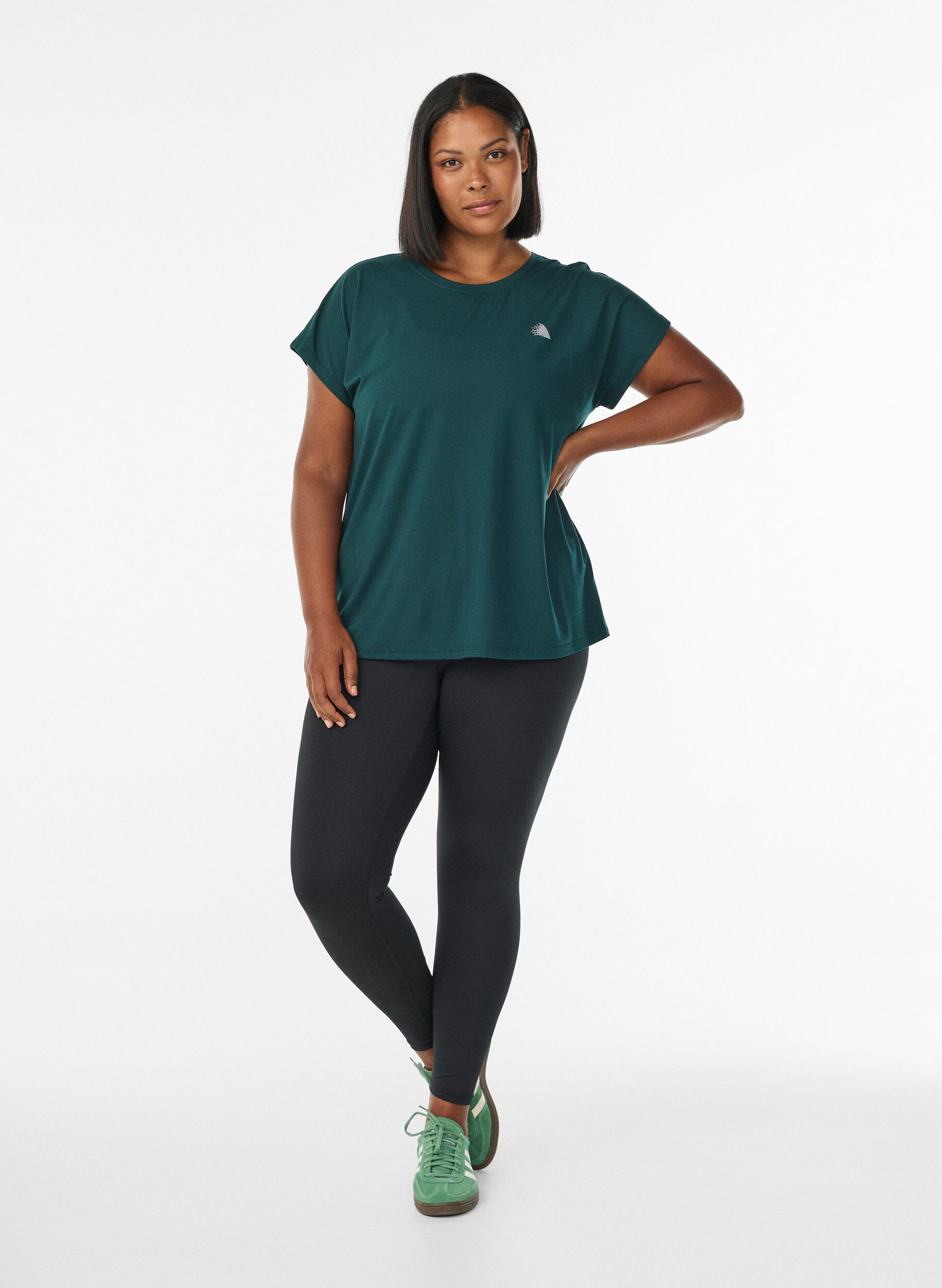 ZizziEinfarbiges Trainings-T-Shirt, Gr&uuml;n, Model image number 1