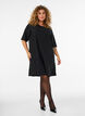 Kurzes A-Linien-Kleid mit Glitzerstreifen, Schwarz, Model image number 1