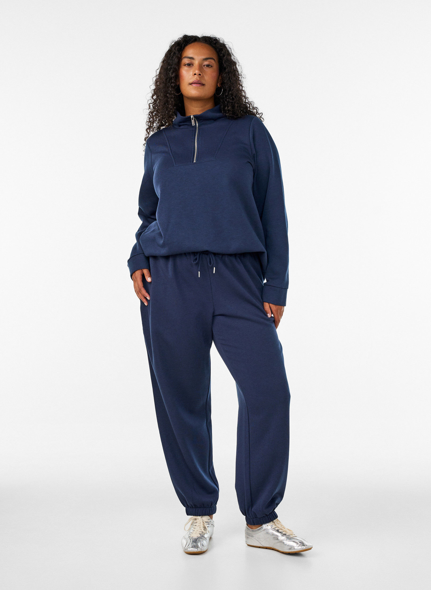 ZizziHoch taillierte Sweatpants mit Kordelzug, Blau, Model image number 0