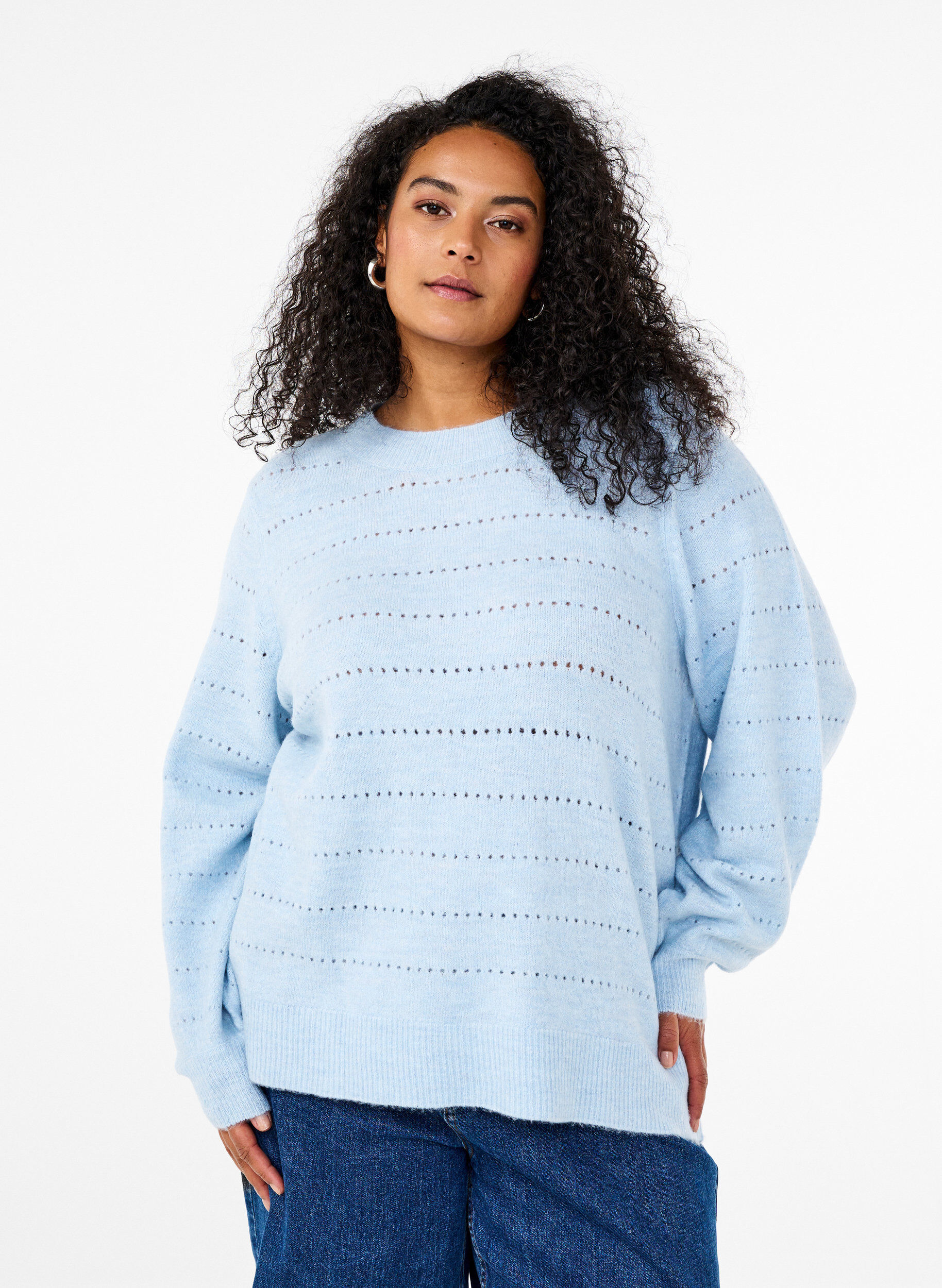 Zizzi Strickbluse mit Rundhals und Spitzenmuster, Cashmere Blue Mel., Model image number 0