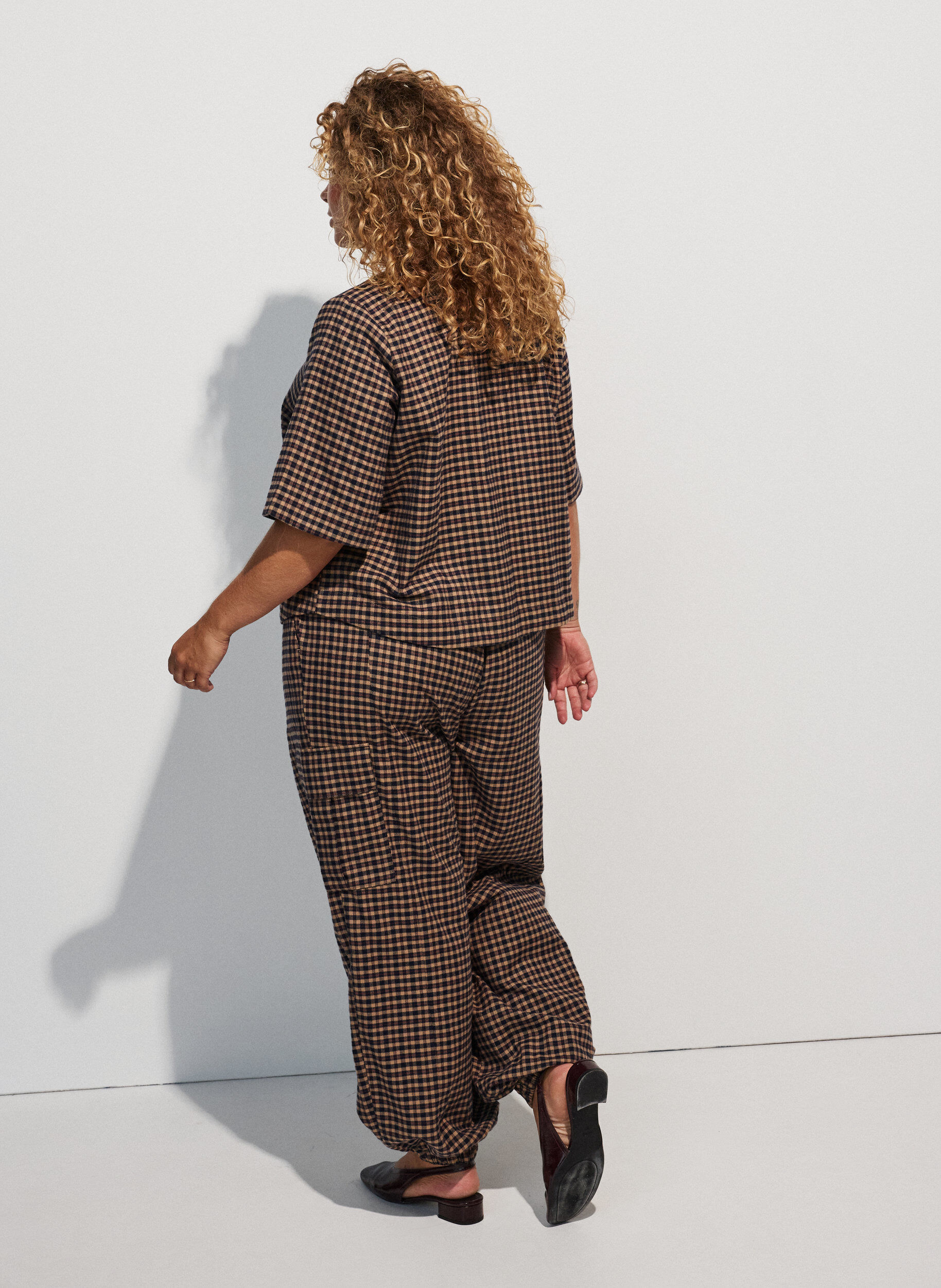 ZizziKarierte Bluse mit Brusttaschen, Braun, Model image number 2