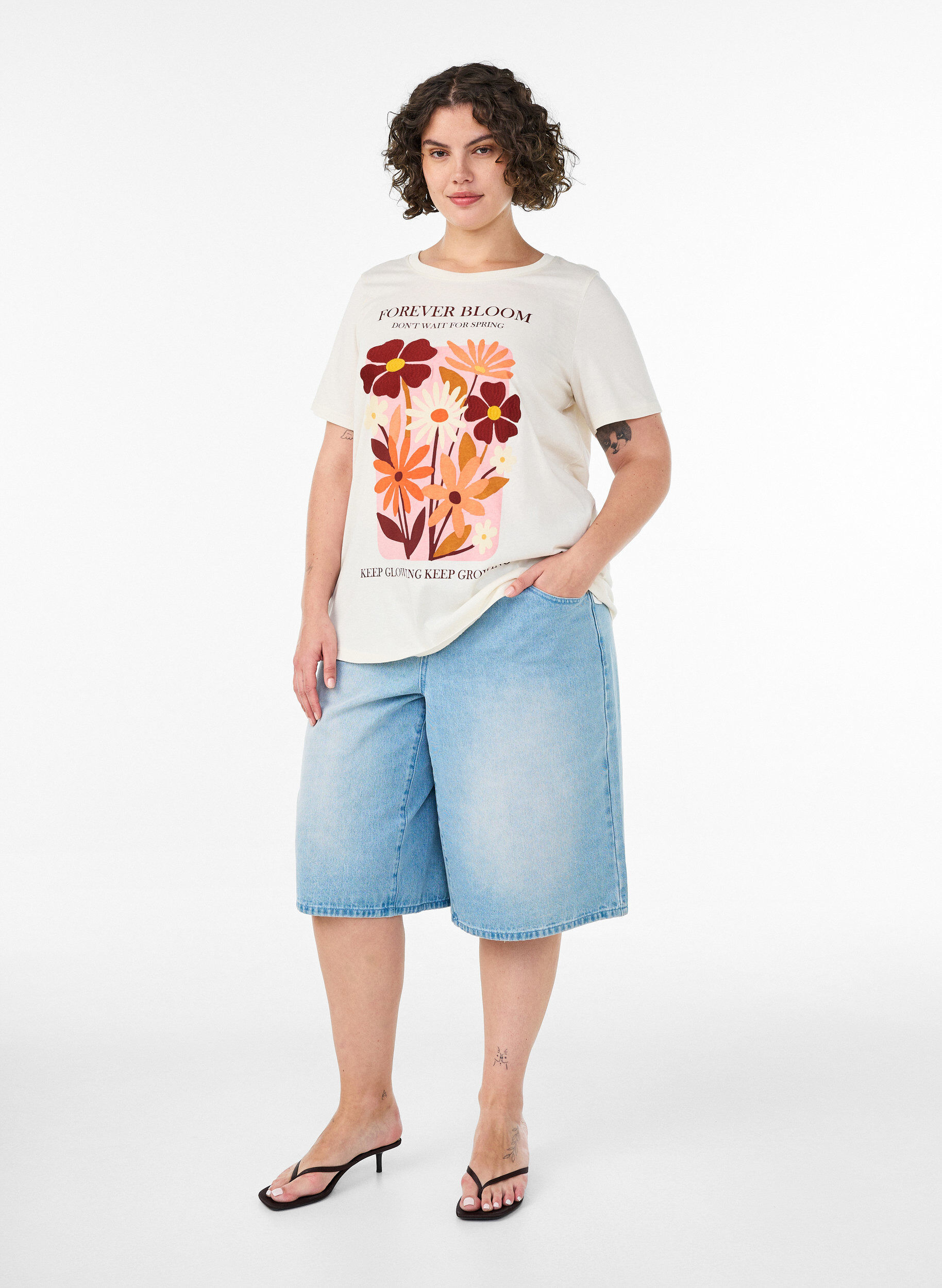 ZizziT-shirt aus Baumwolle mit Print, Vanille, Model image number 1