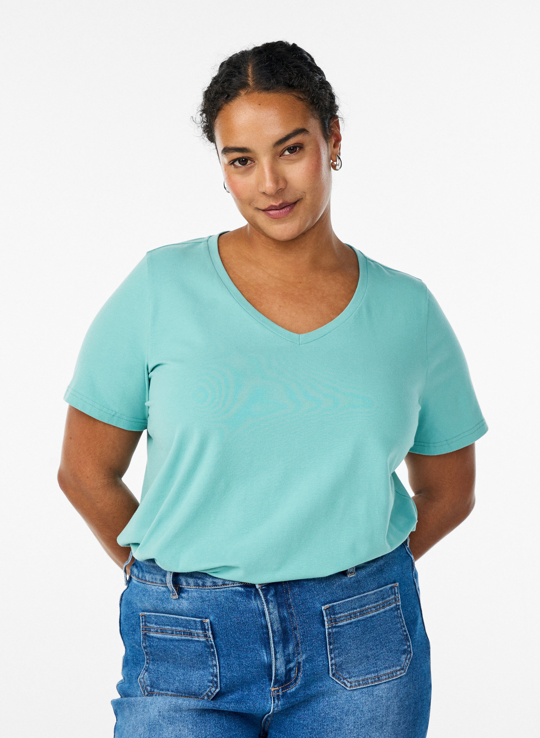 ZizziEinfarbiges Basic-T-Shirt aus Baumwolle, Gr&uuml;n, Model image number 0
