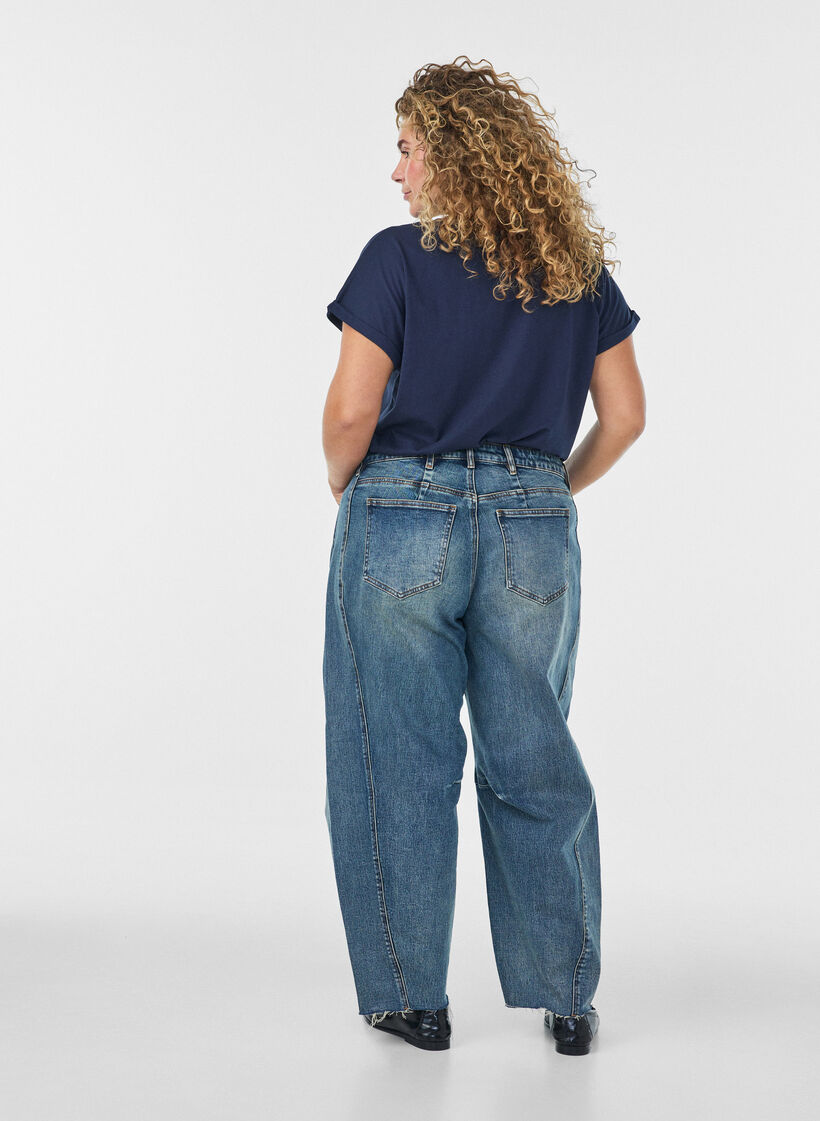 Kurz&auml;rmeliges T-Shirt aus einer Baumwollmischung, Blau, Model image number 2