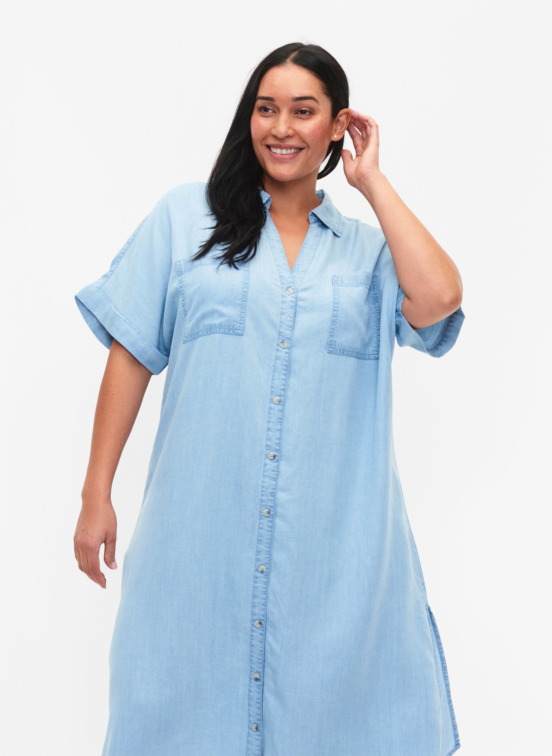 Zizzi Kurzarm-Shirtkleid aus Lyocell (TENCEL&trade;), Light blue denim, Model image number 2