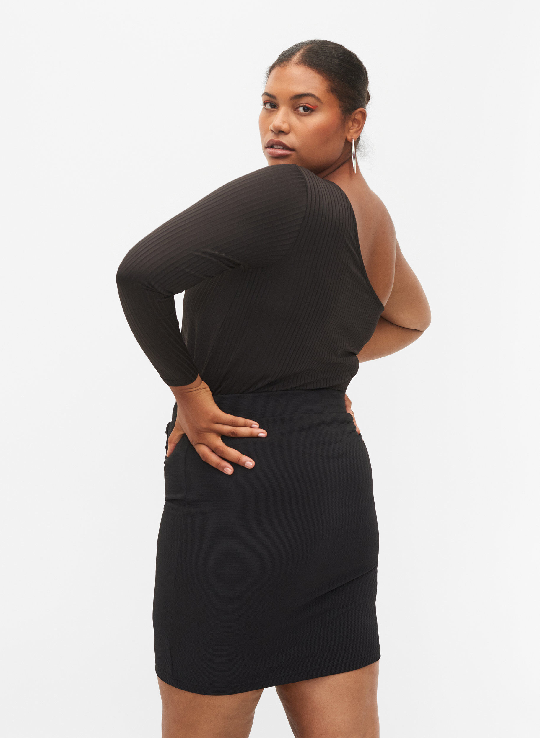 Zizzi One -Shoulder Bluse, Black, Model image number 1