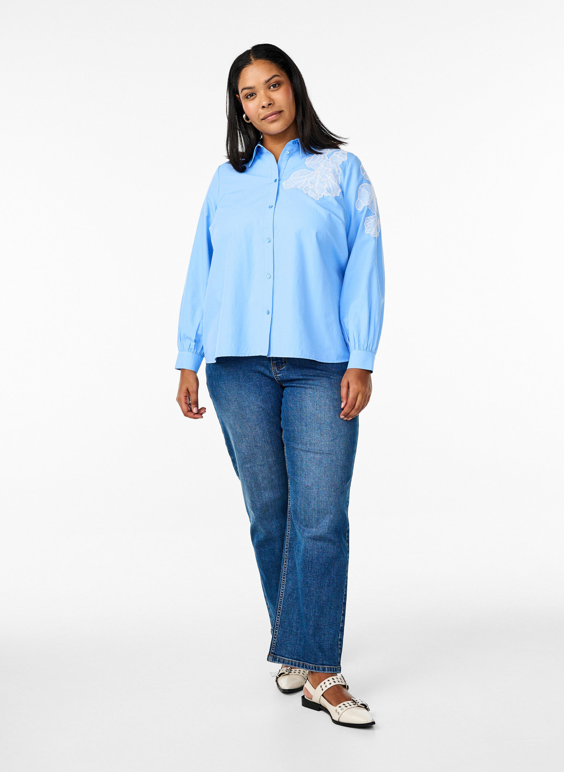 Zizzi Gemma Jeans mit hoher Taille in Regular Fit, Blau, Model image number 0