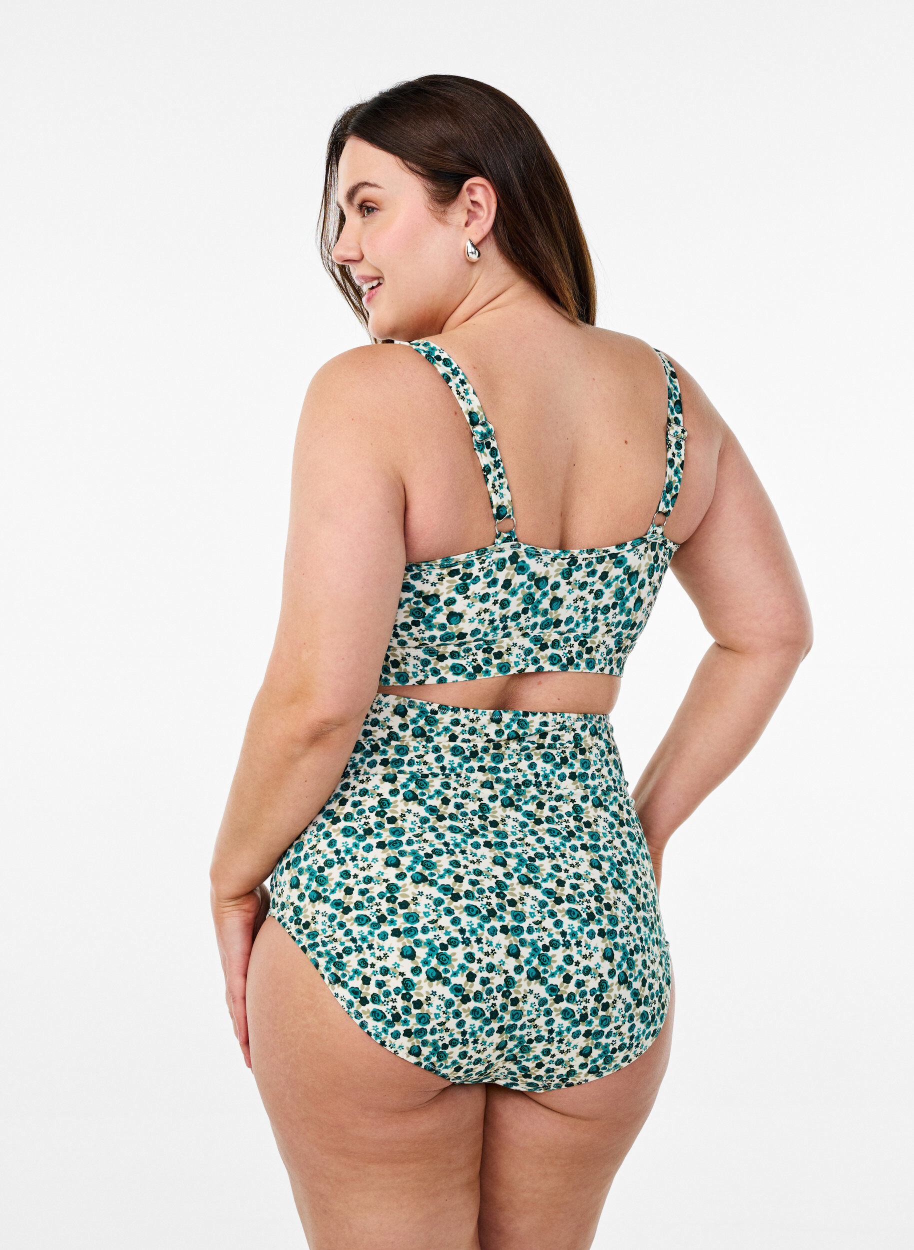 ZizziGebl&uuml;mtes Bikinioberteil mit R&uuml;schendetails, Gr&uuml;n, Model image number 2